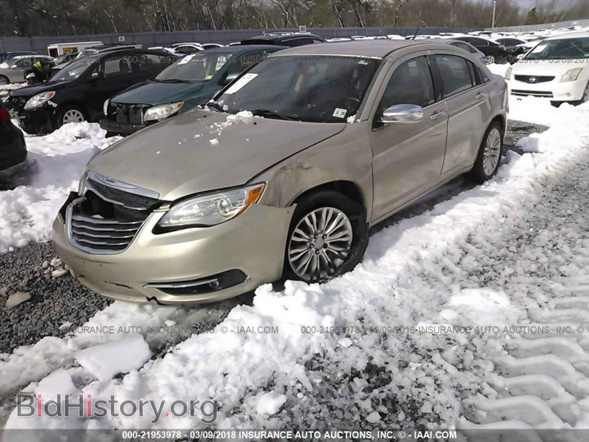 2013 Chrysler 200 - VIN: 1C3CCBCG5DN729343 - Photo 2