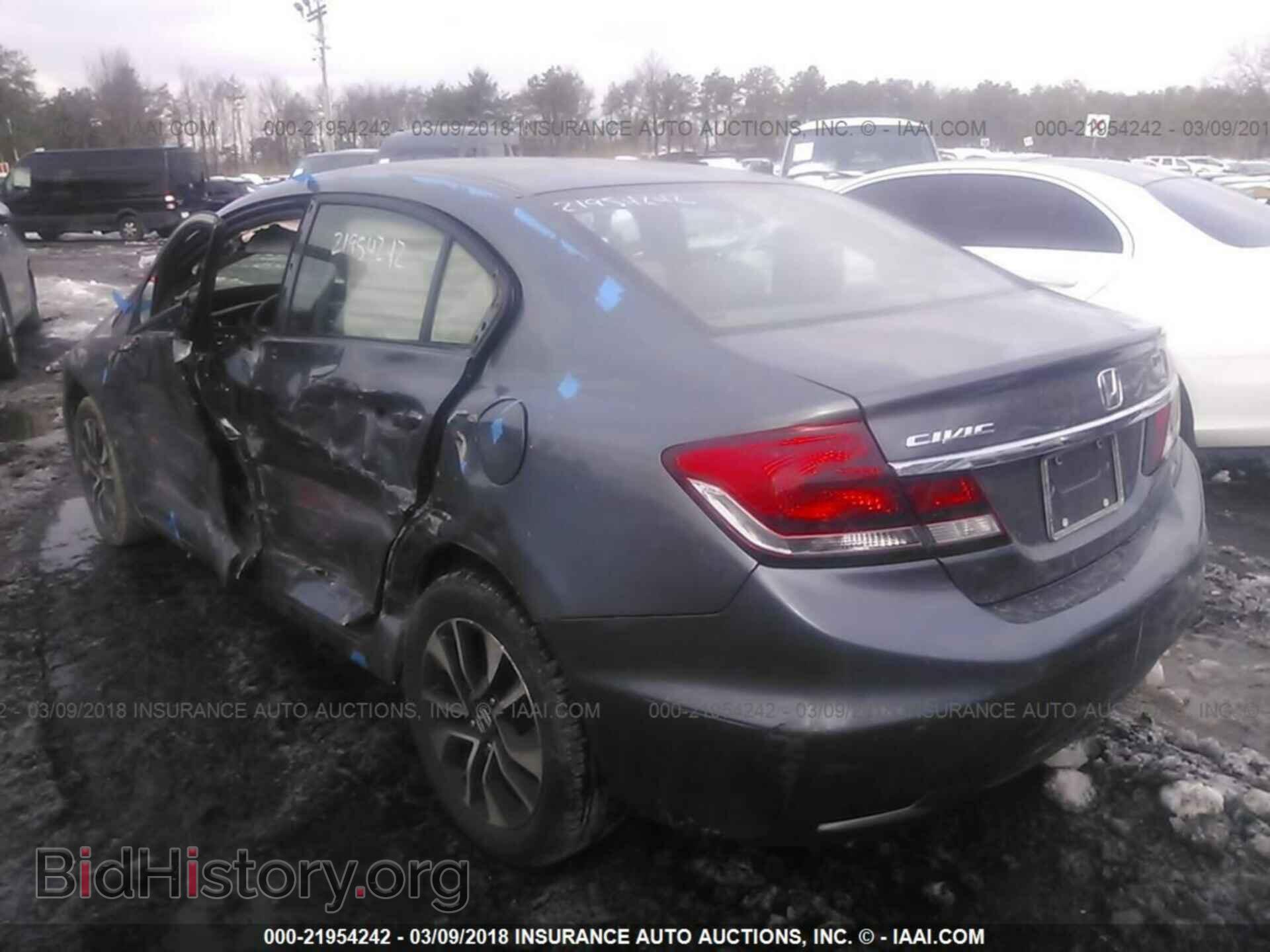2013 Honda Civic - VIN: 19XFB2F83DE286372 - Фото 3