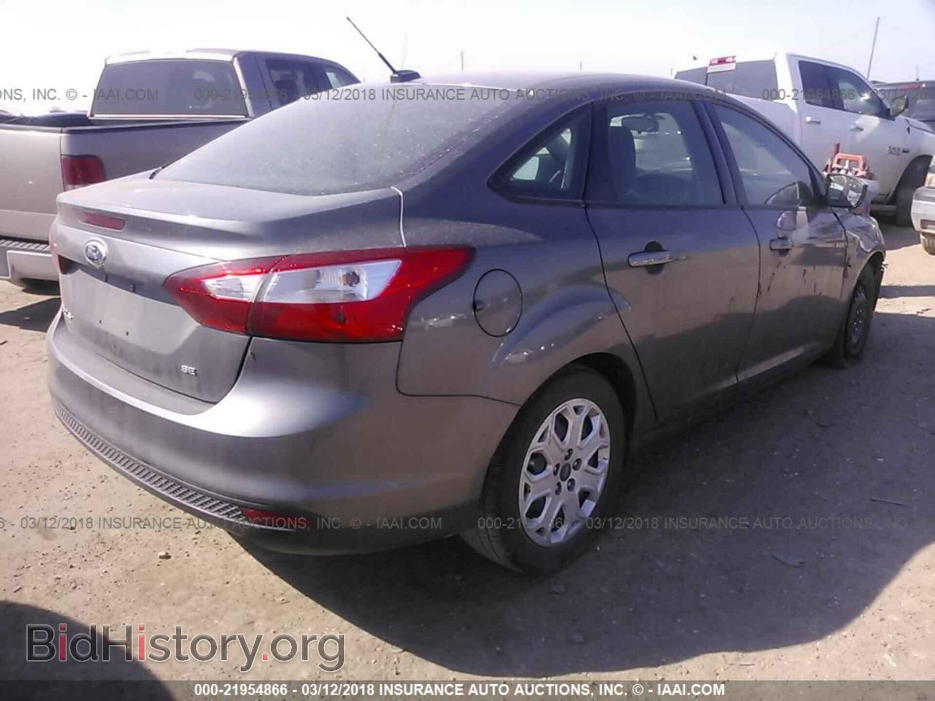 2012 Ford Focus - VIN: 1FAHP3F25CL250108 - Photo 4