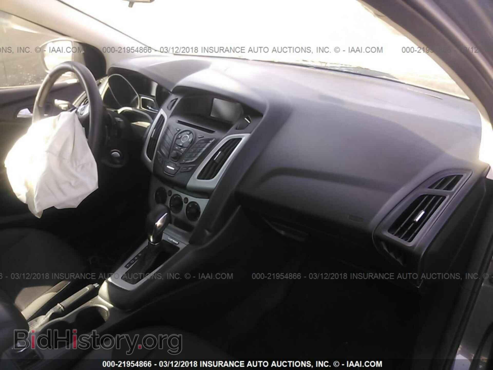 2012 Ford Focus - VIN: 1FAHP3F25CL250108 - Photo 5