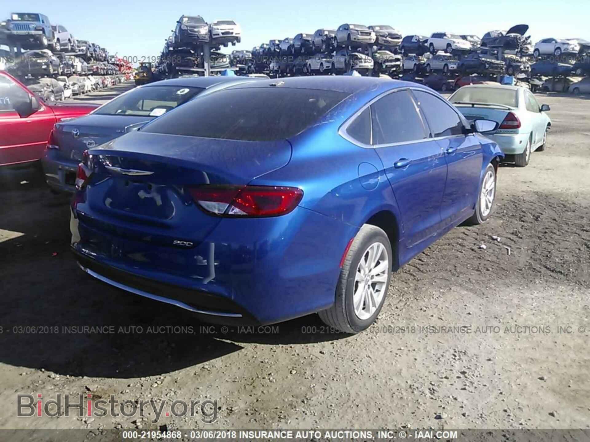 2015 Chrysler 200 - VIN: 1C3CCCAB4FN760731 - Photo 4