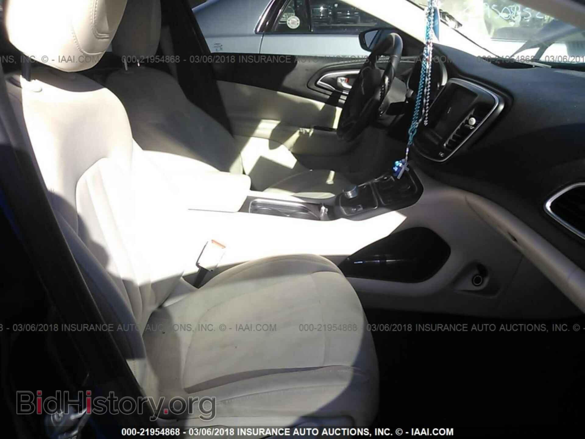 2015 Chrysler 200 - VIN: 1C3CCCAB4FN760731 - Photo 5