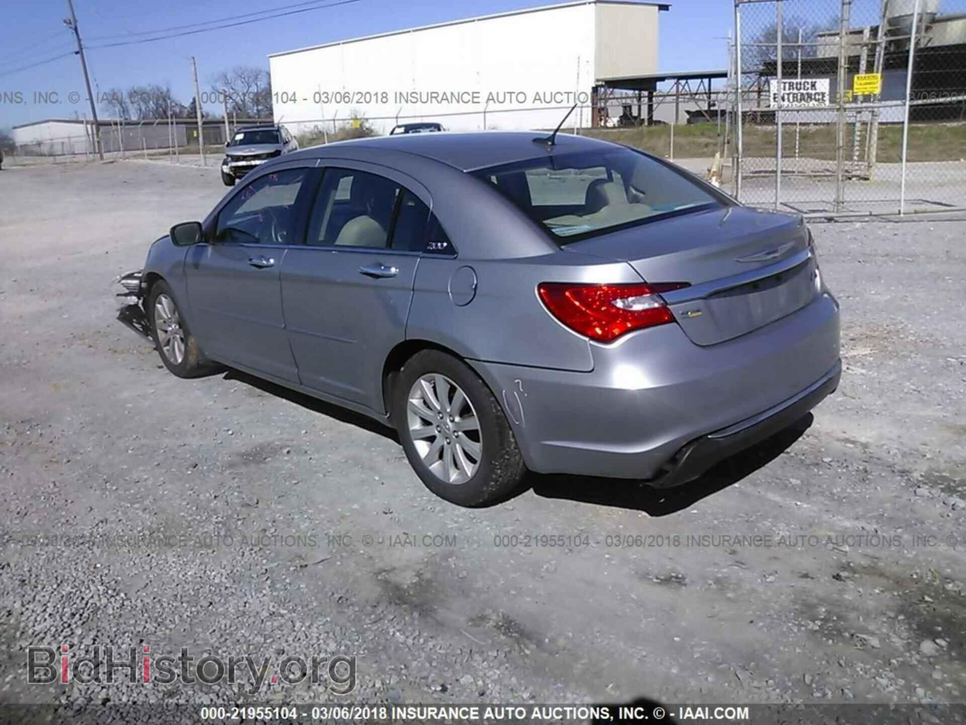 2013 Chrysler 200 - VIN: 1C3CCBCG7DN567635 - Photo 3
