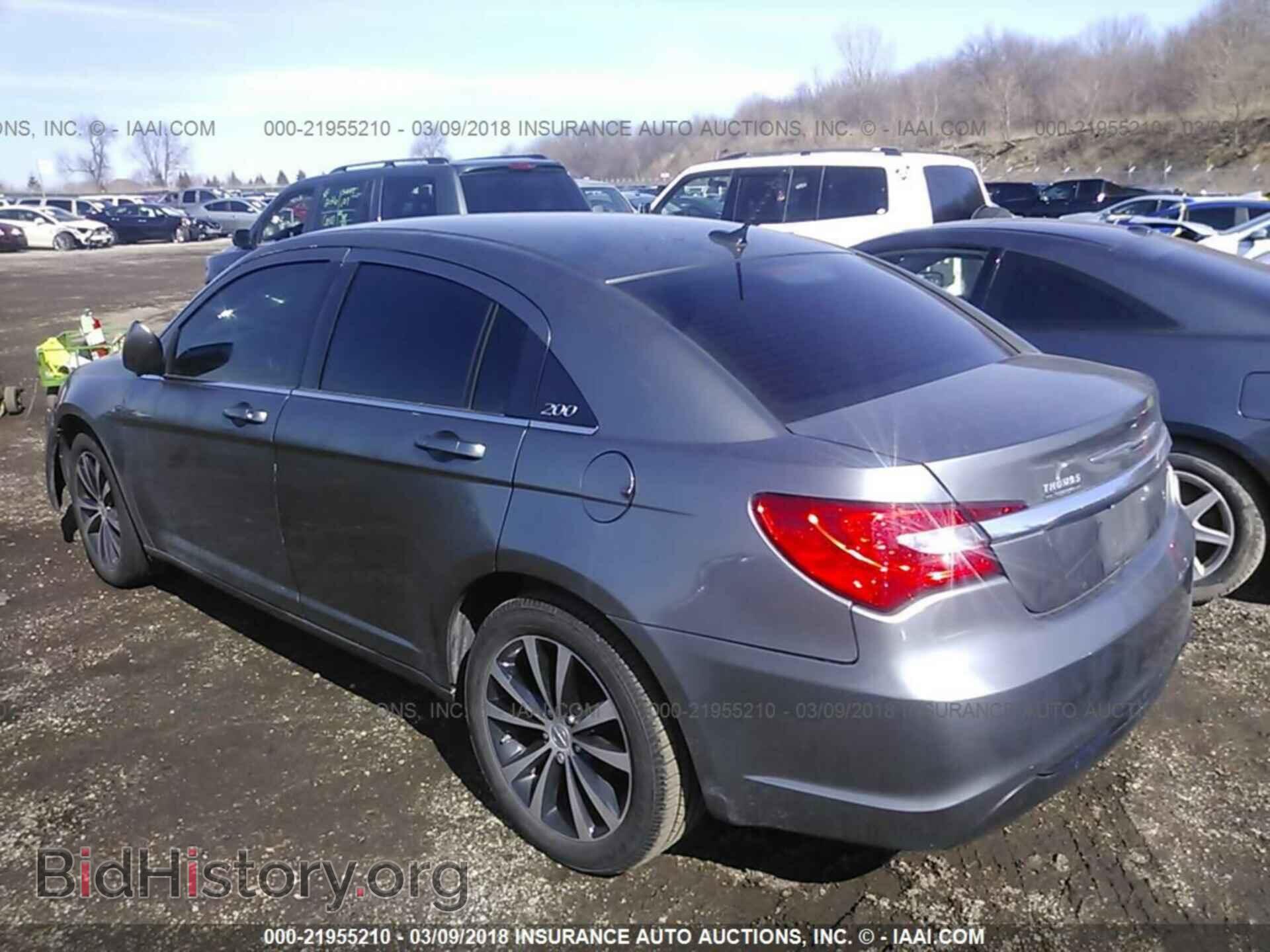 2013 Chrysler 200 - VIN: 1C3CCBBB1DN655375 - Photo 3