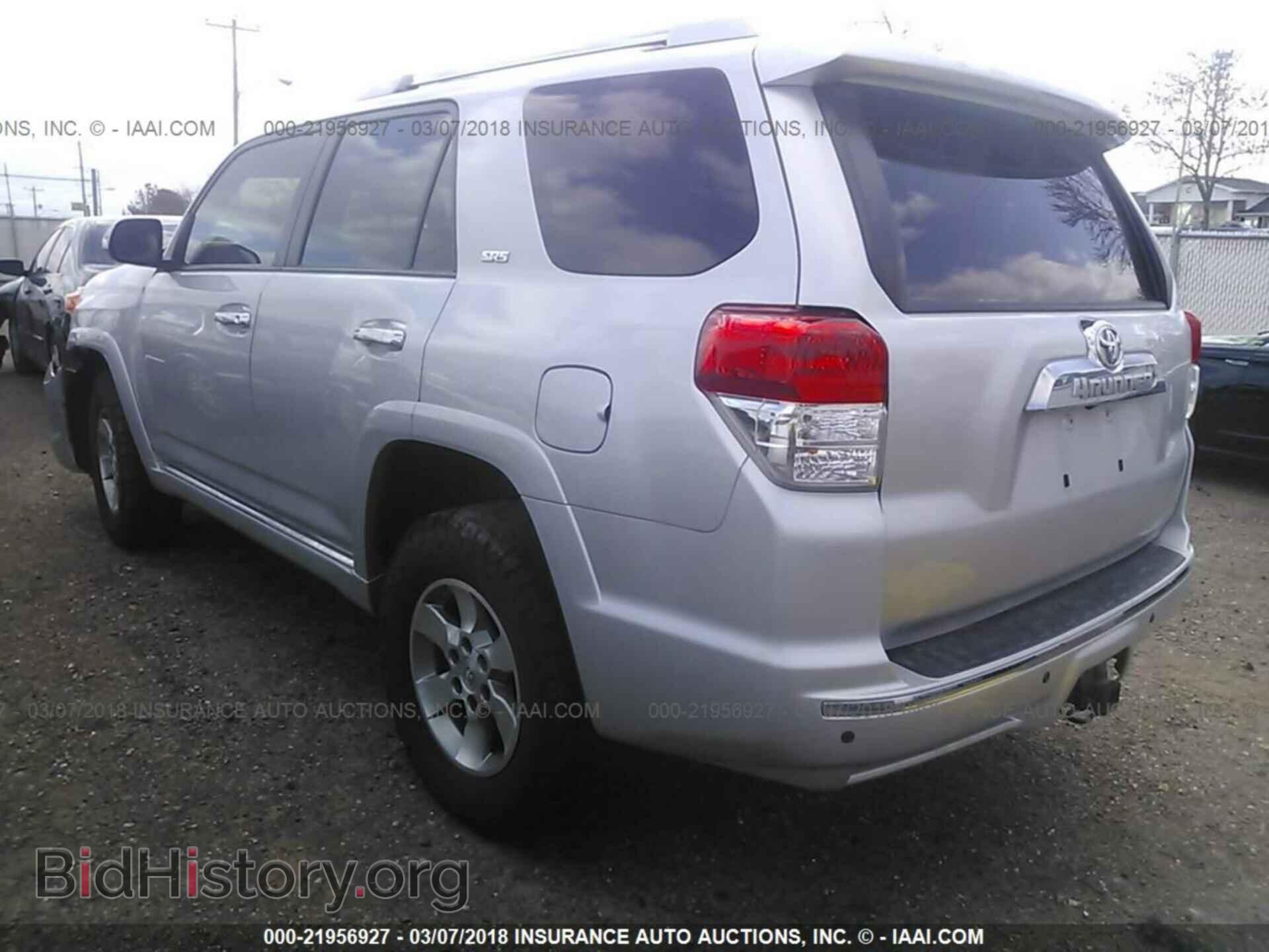 2013 Toyota 4runner - VIN: JTEBU5JR3D5145870 - Фото 3