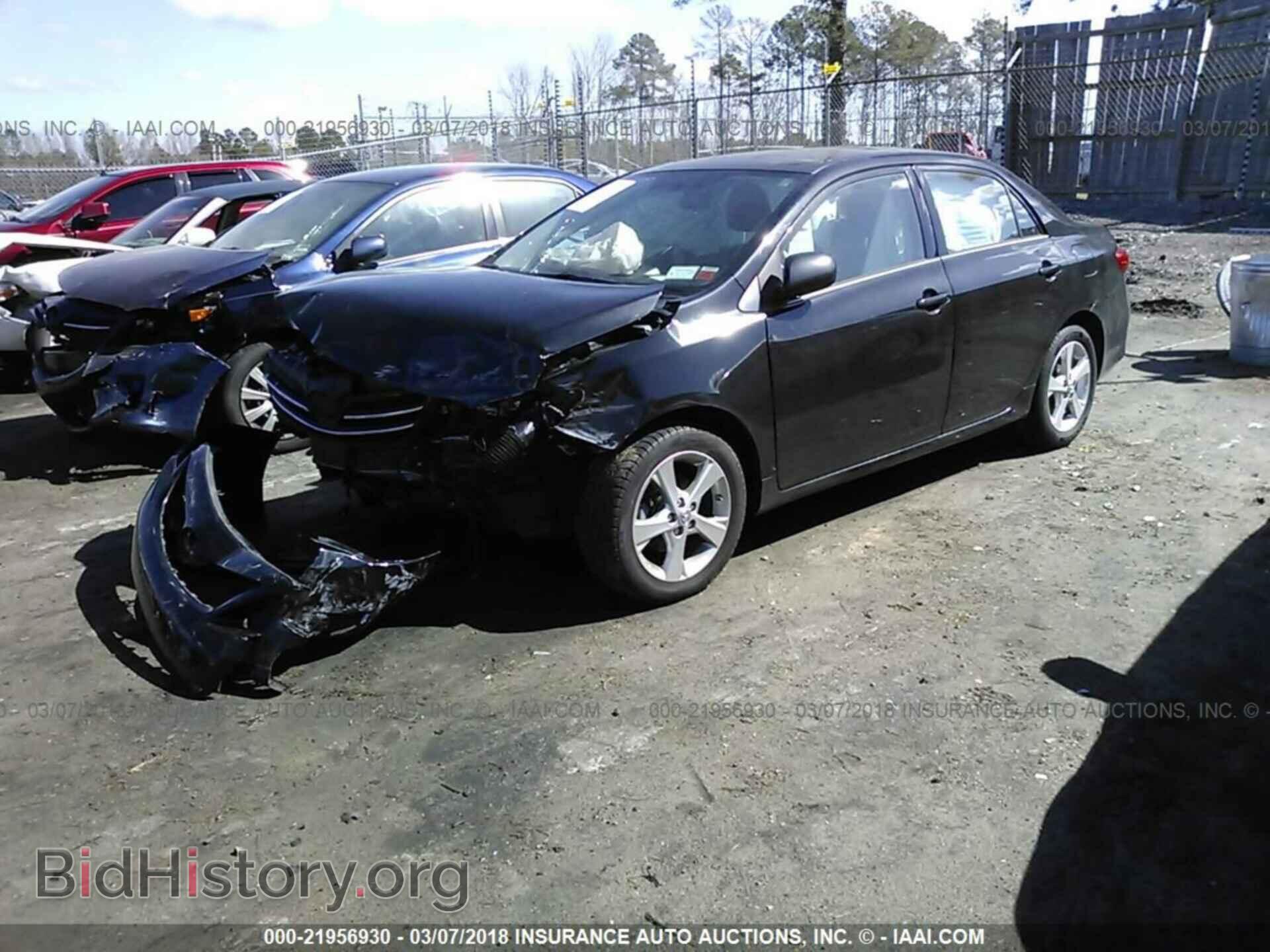 2013 Toyota Corolla - VIN: 2T1BU4EEXDC017196 - Photo 2