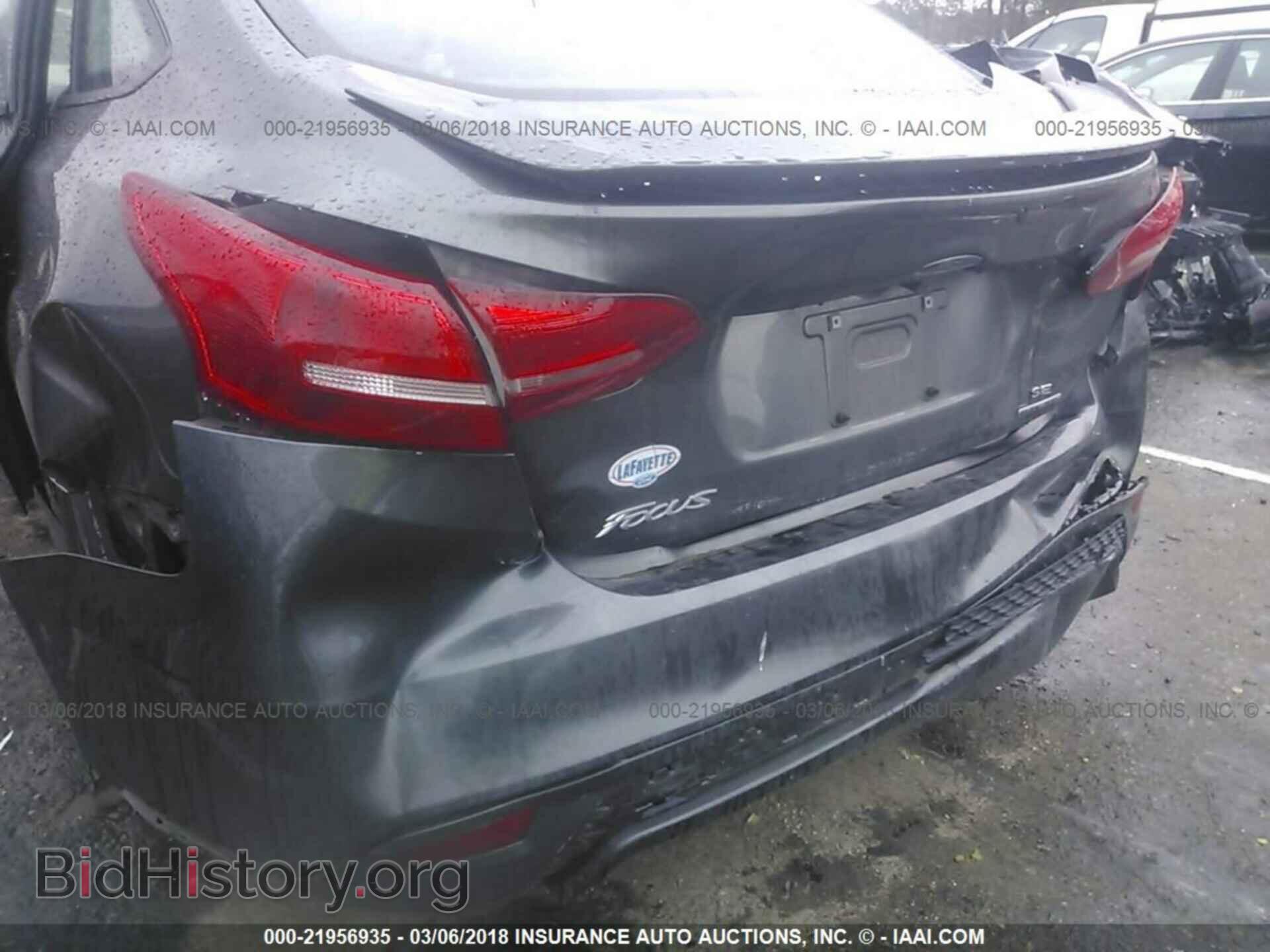 2015 Ford Focus - VIN: 1FADP3F29FL372411 - Photo 6