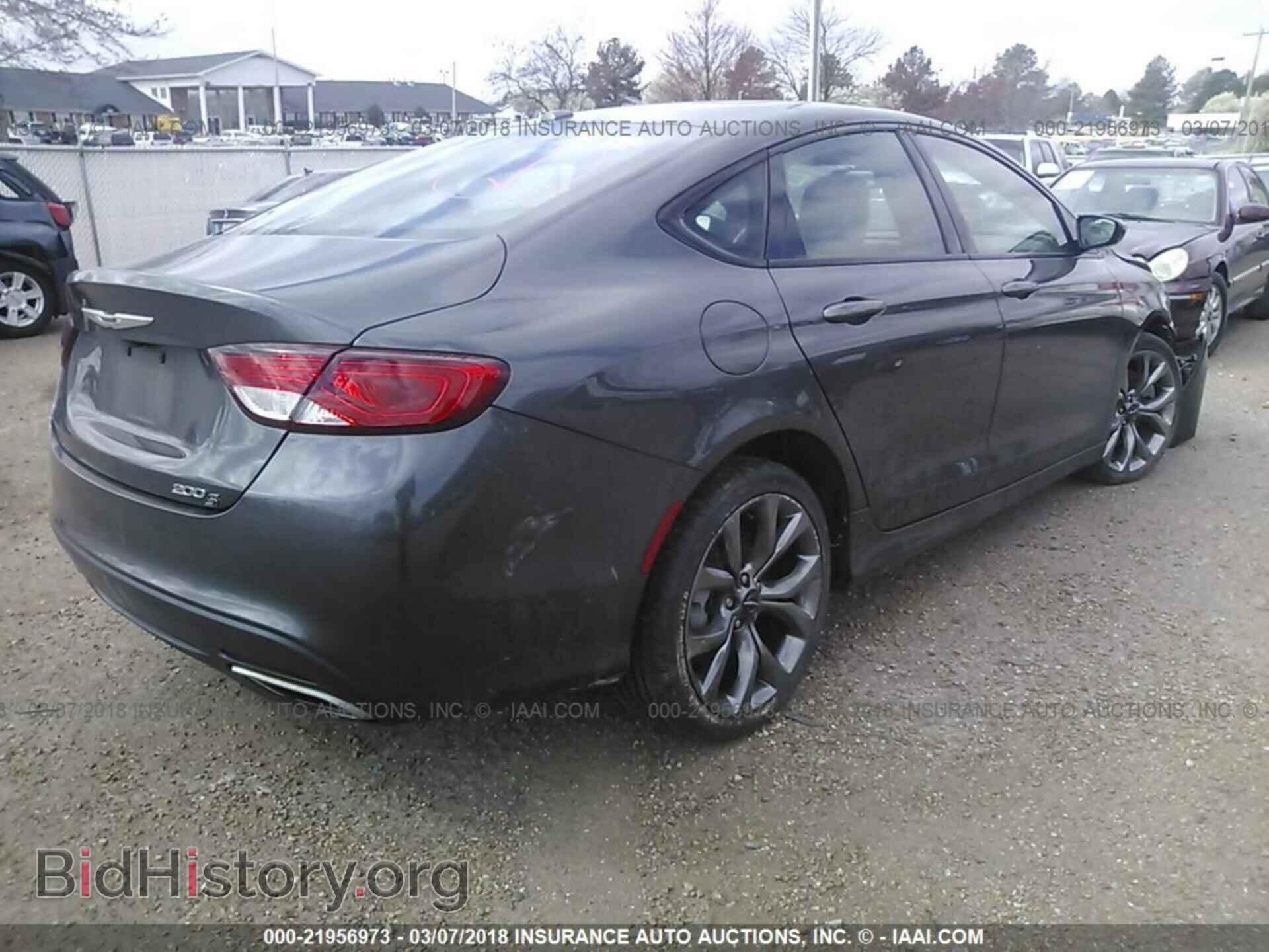2015 Chrysler 200 - VIN: 1C3CCCBB1FN525928 - Photo 4