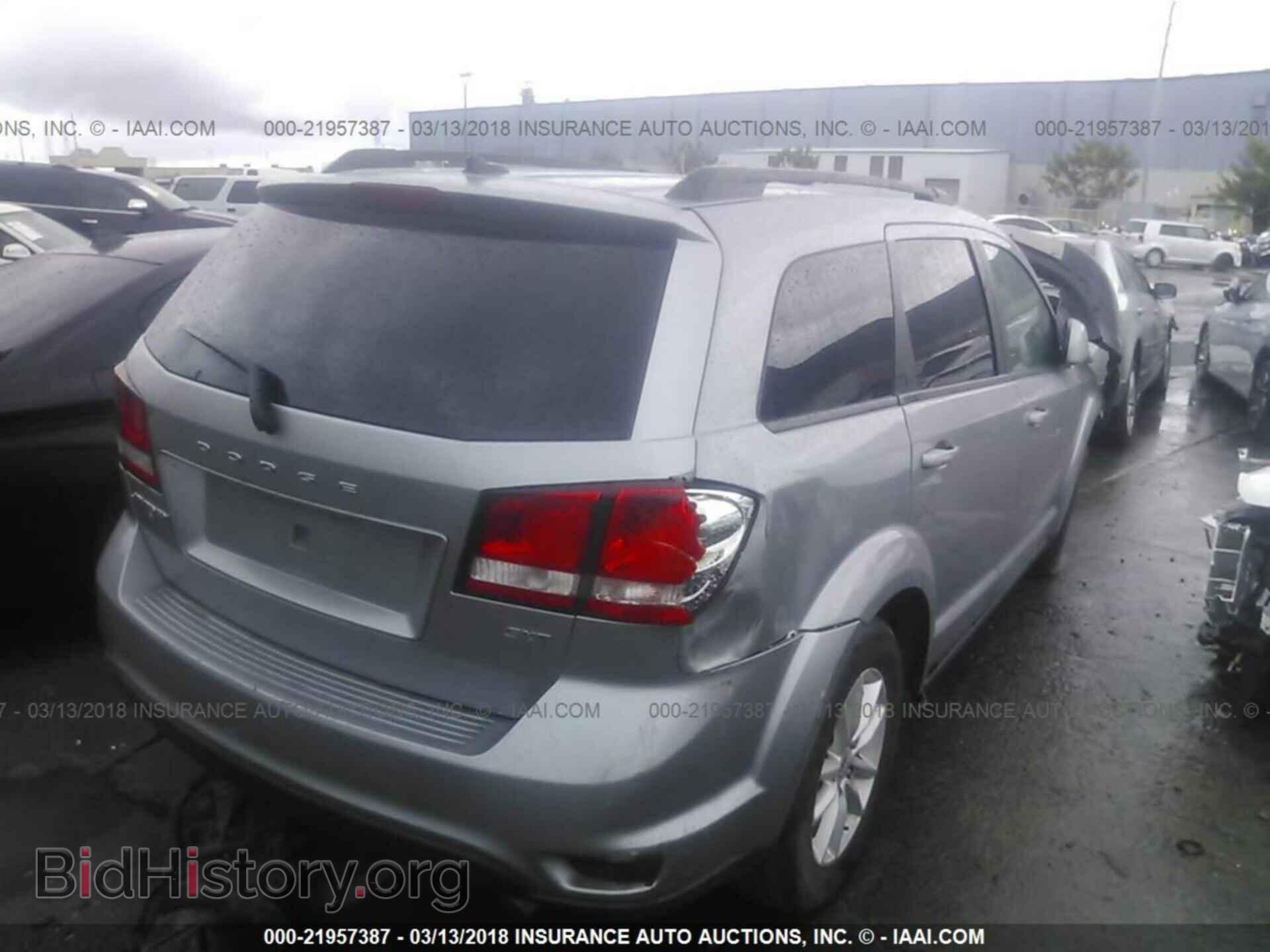 2016 Dodge Journey - VIN: 3C4PDCBB4GT181295 - Фото 4