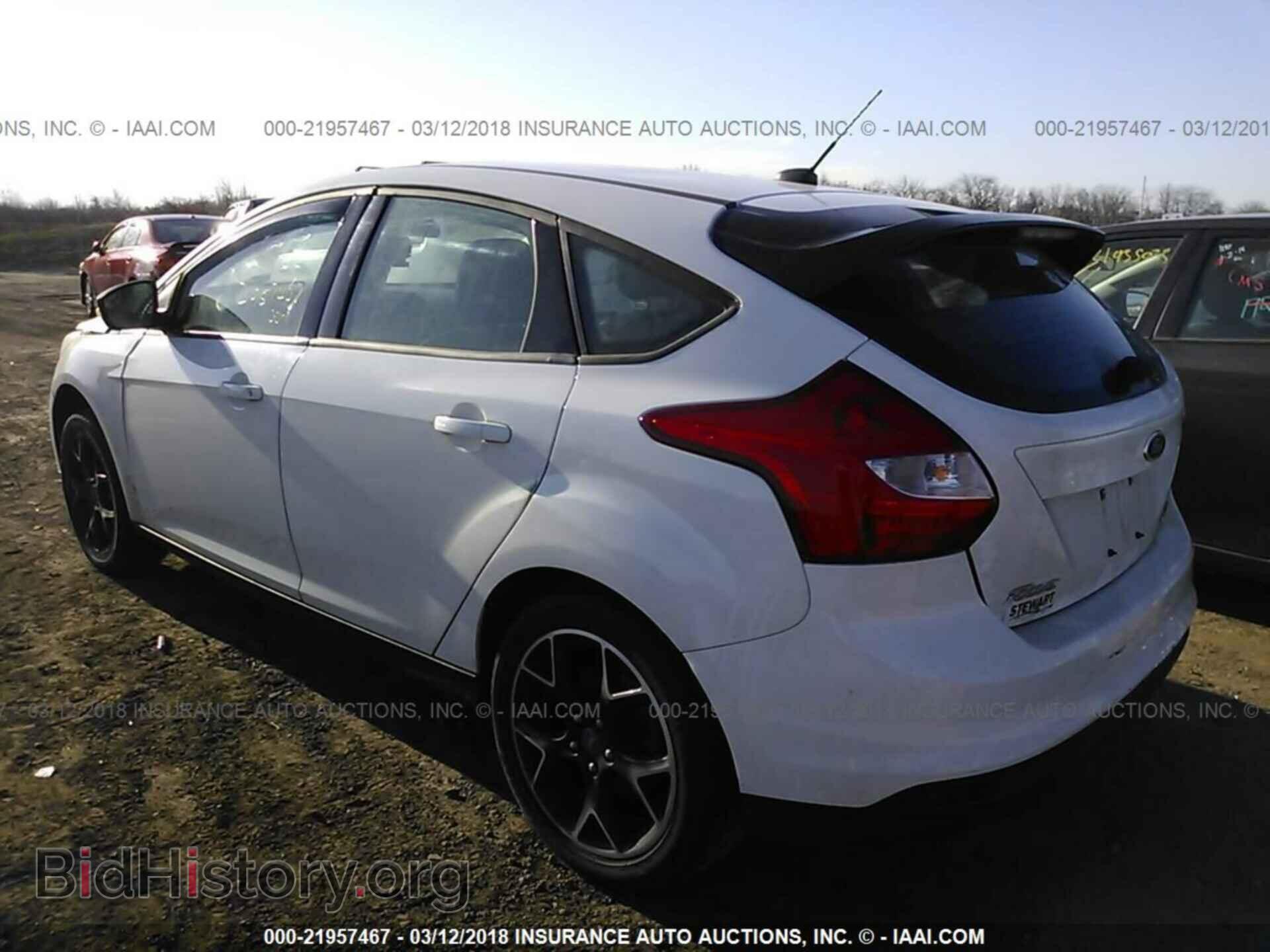 2013 Ford Focus - VIN: 1FADP3K23DL220143 - Фото 3
