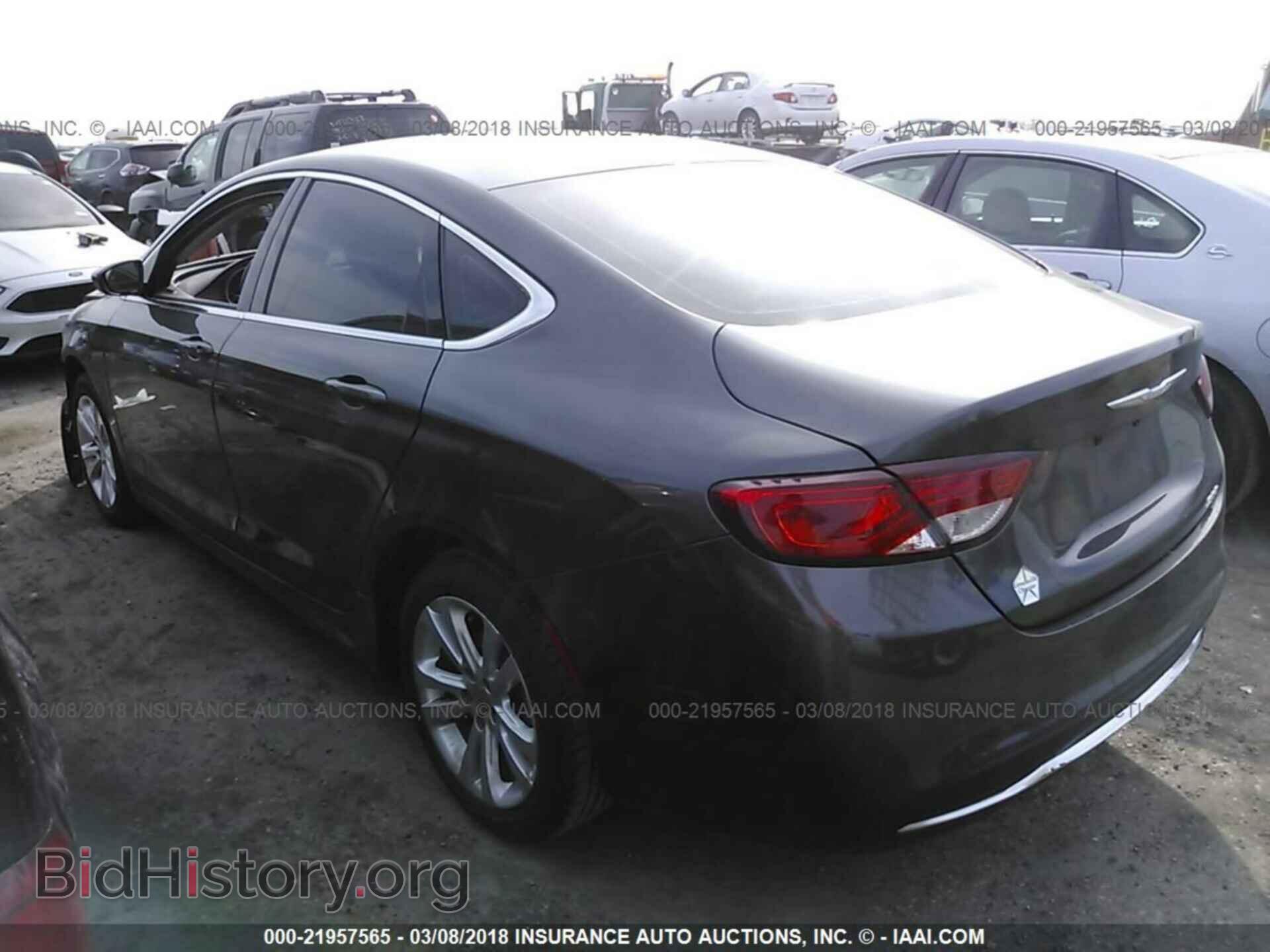 2016 Chrysler 200 - VIN: 1C3CCCAB1GN107355 - Фото 3