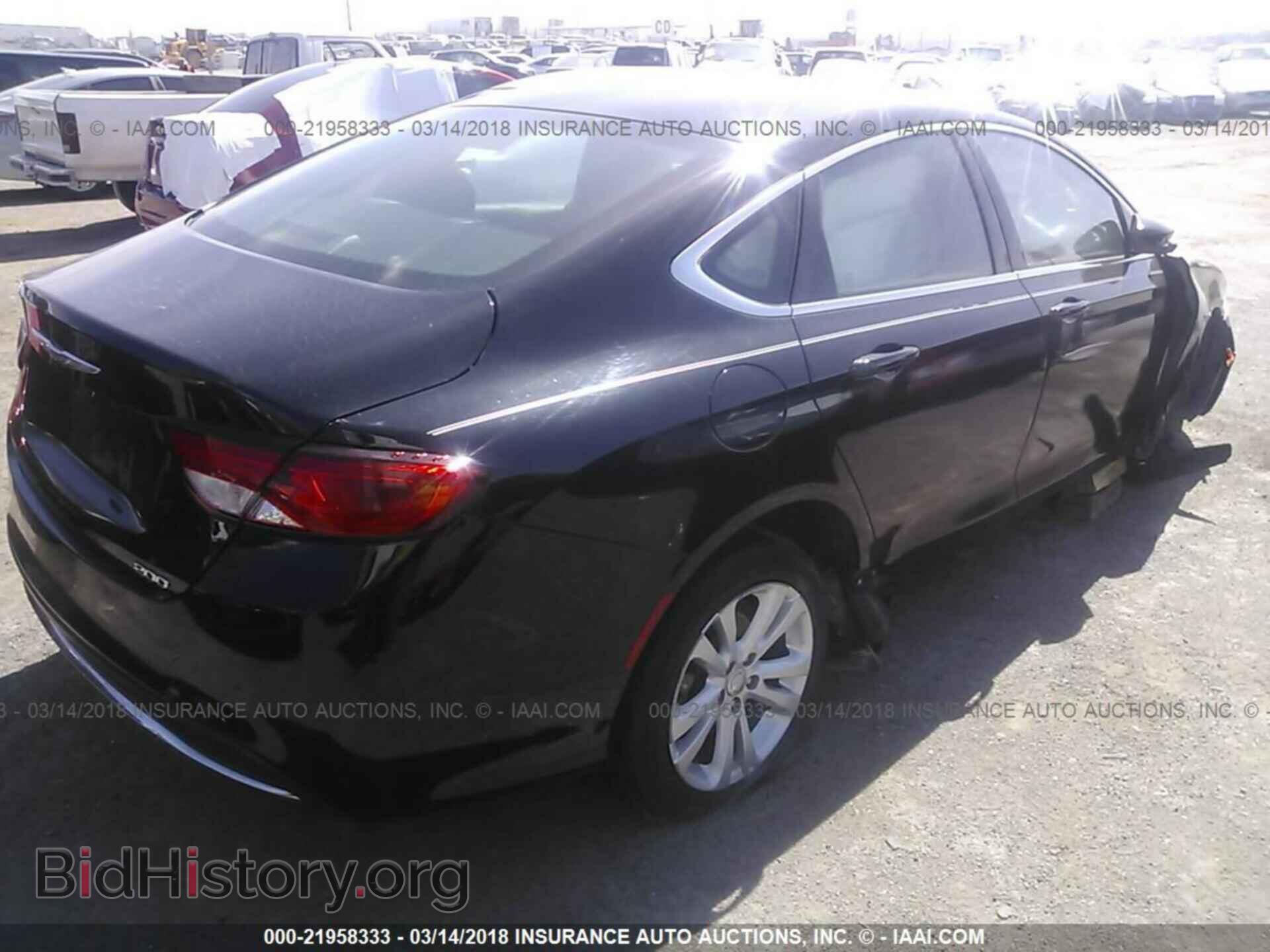2015 Chrysler 200 - VIN: 1C3CCCAB4FN579130 - Photo 4