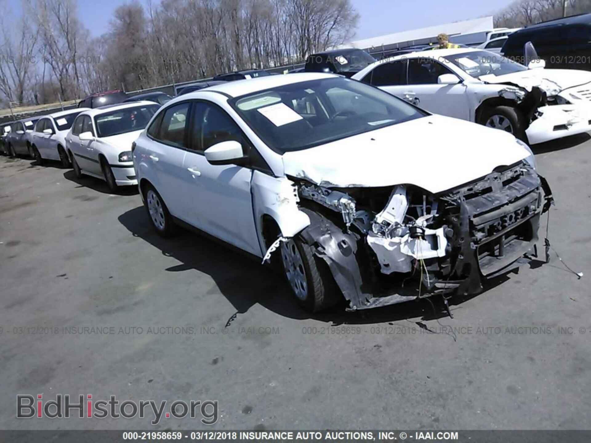 Photo 1FAHP3F22CL404581 - Ford Focus 2012