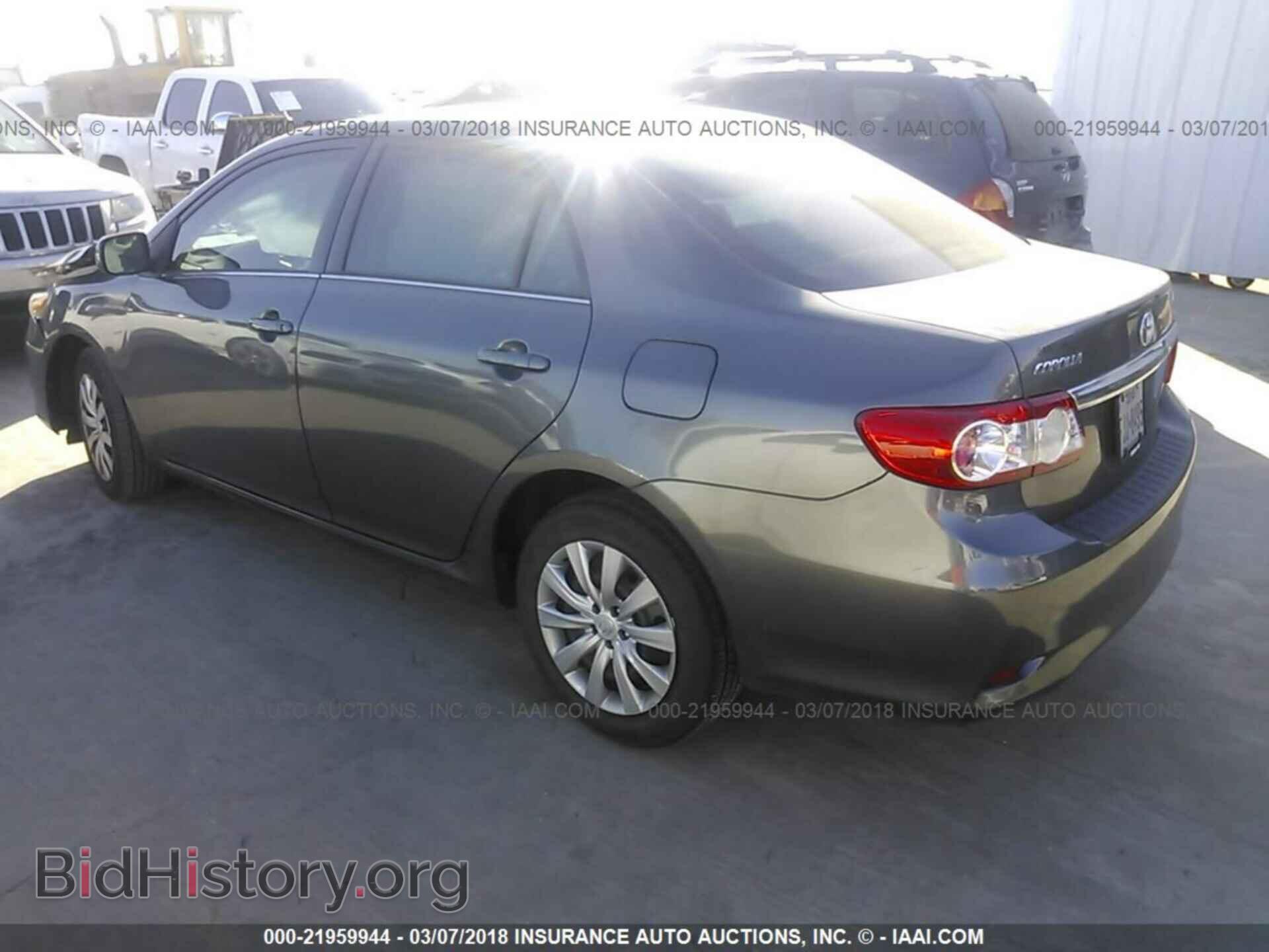 2013 Toyota Corolla - VIN: 5YFBU4EE7DP102352 - Фото 3