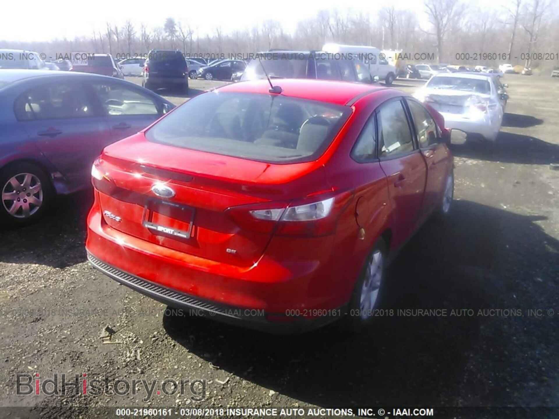 2013 Ford Focus - VIN: 1FADP3F22DL359030 - Photo 4