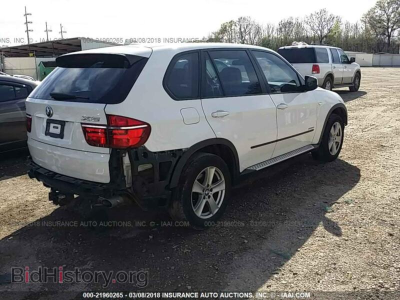 2011 BMW X5 (VIN 5UXZW0C57BL661053) — фото 4 из 10