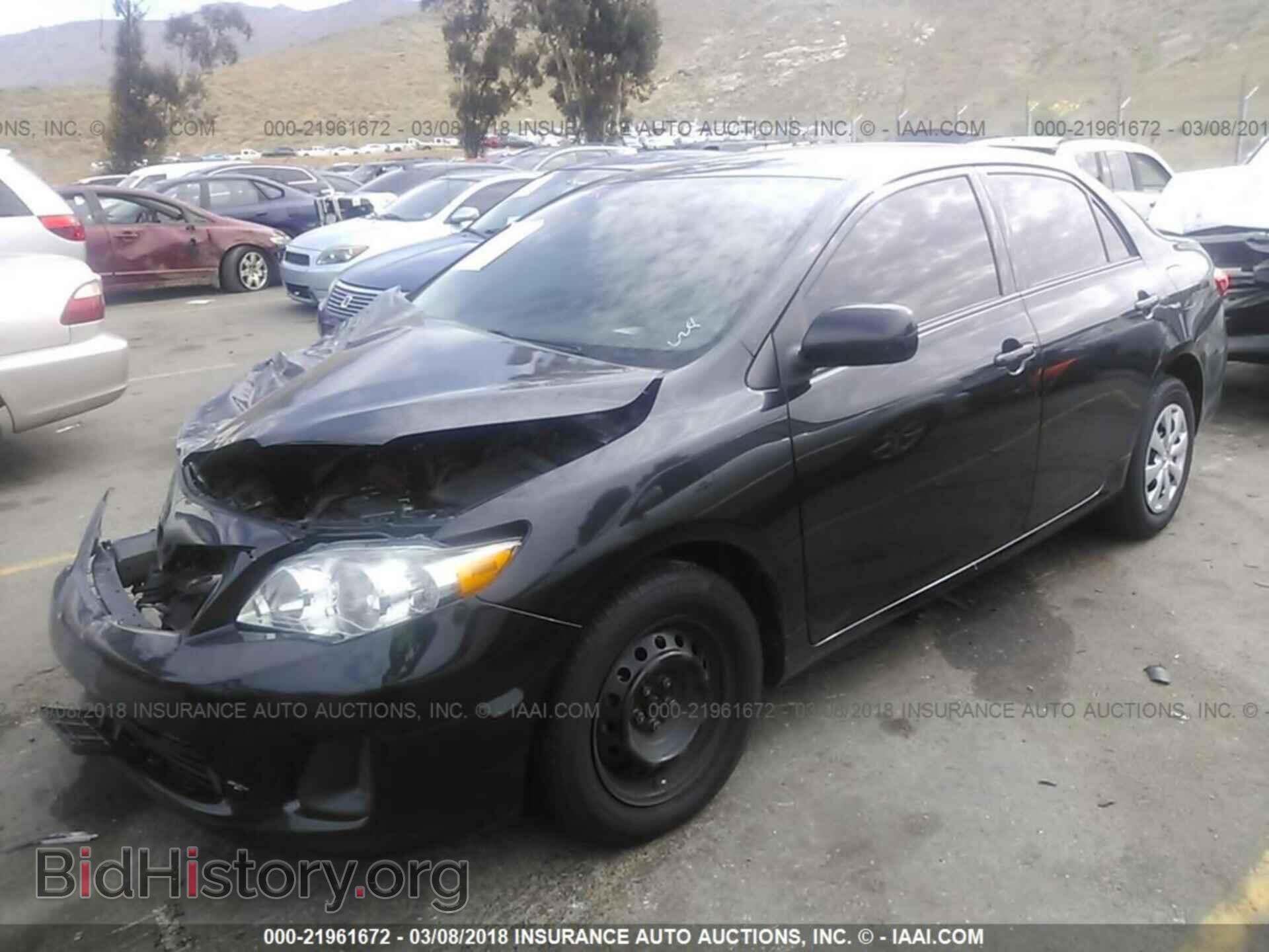2013 Toyota Corolla - VIN: 5YFBU4EEXDP178468 - Photo 2