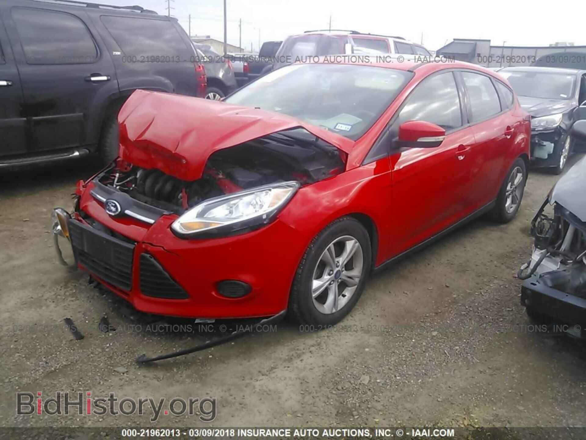 2014 Ford Focus - VIN: 1FADP3K21EL219915 - Photo 2