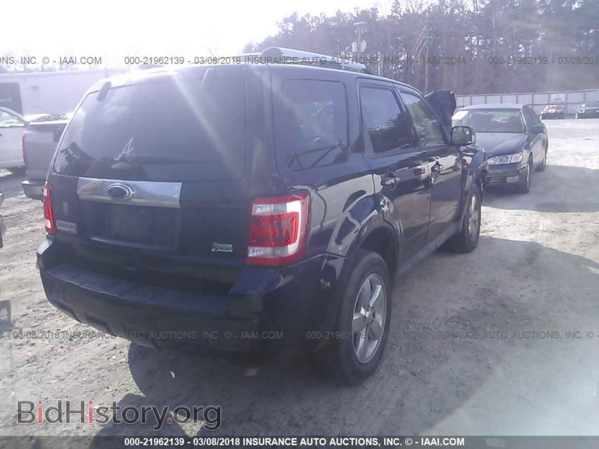 2012 Ford Escape - VIN: 1FMCU0EG9CKB75147 - Photo 4