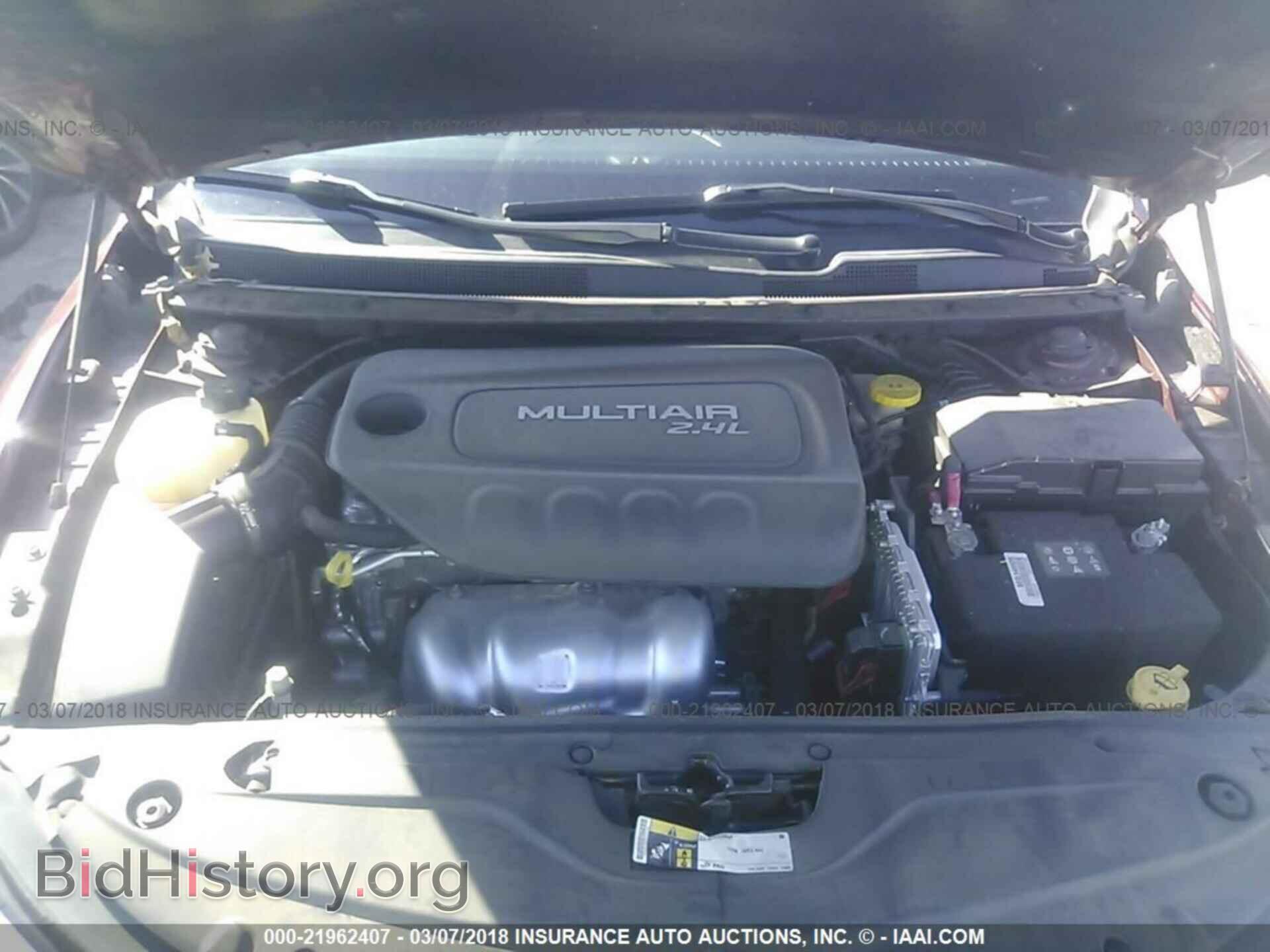 2015 Chrysler 200 - VIN: 1C3CCCABXFN563465 - Фото 10
