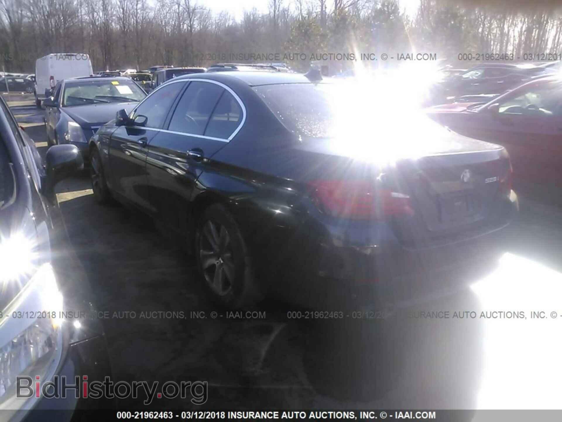 2012 BMW 528 - VIN: WBAXH5C53CDW10285 - Фото 3