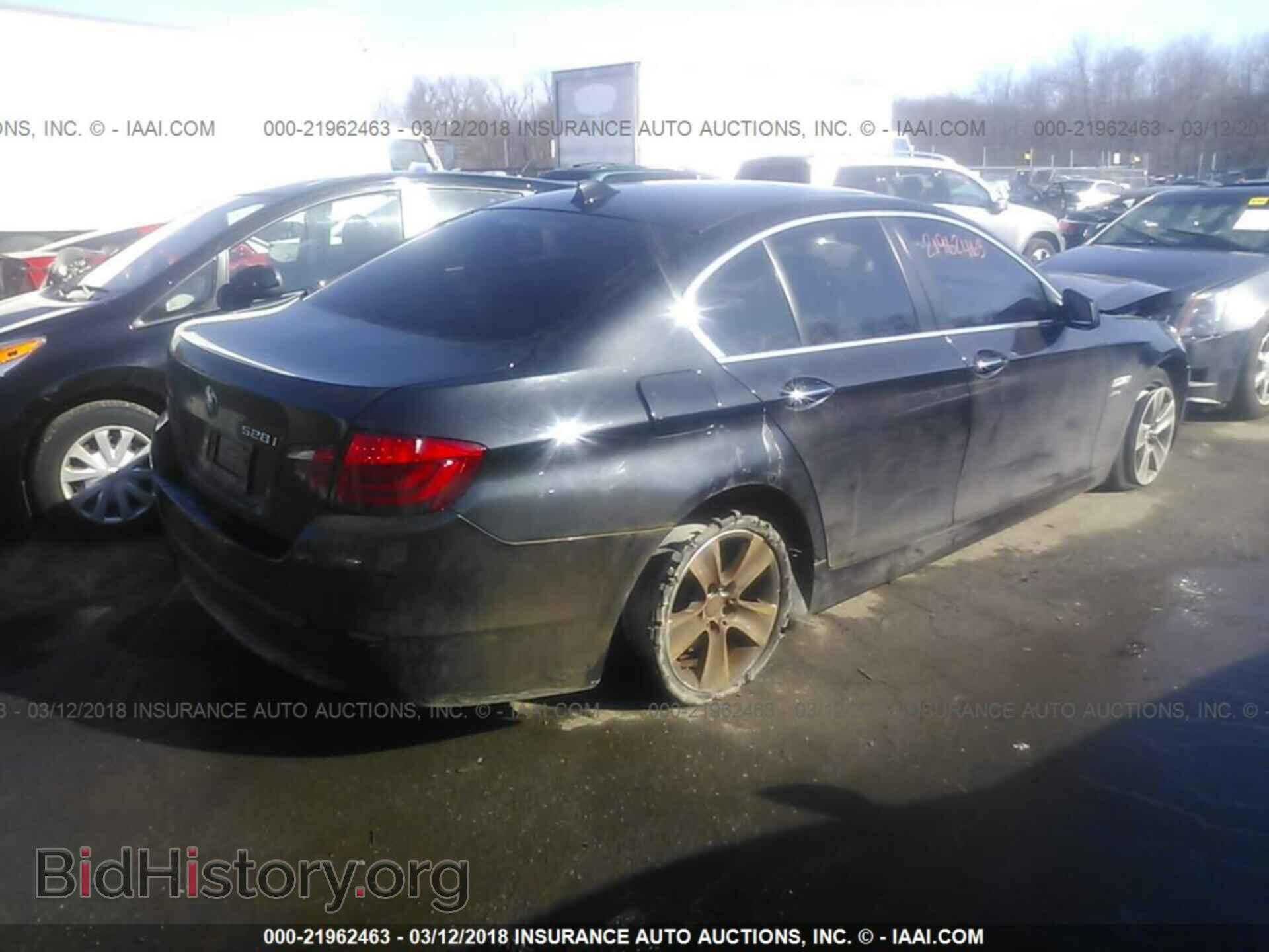 2012 BMW 528 - VIN: WBAXH5C53CDW10285 - Фото 4