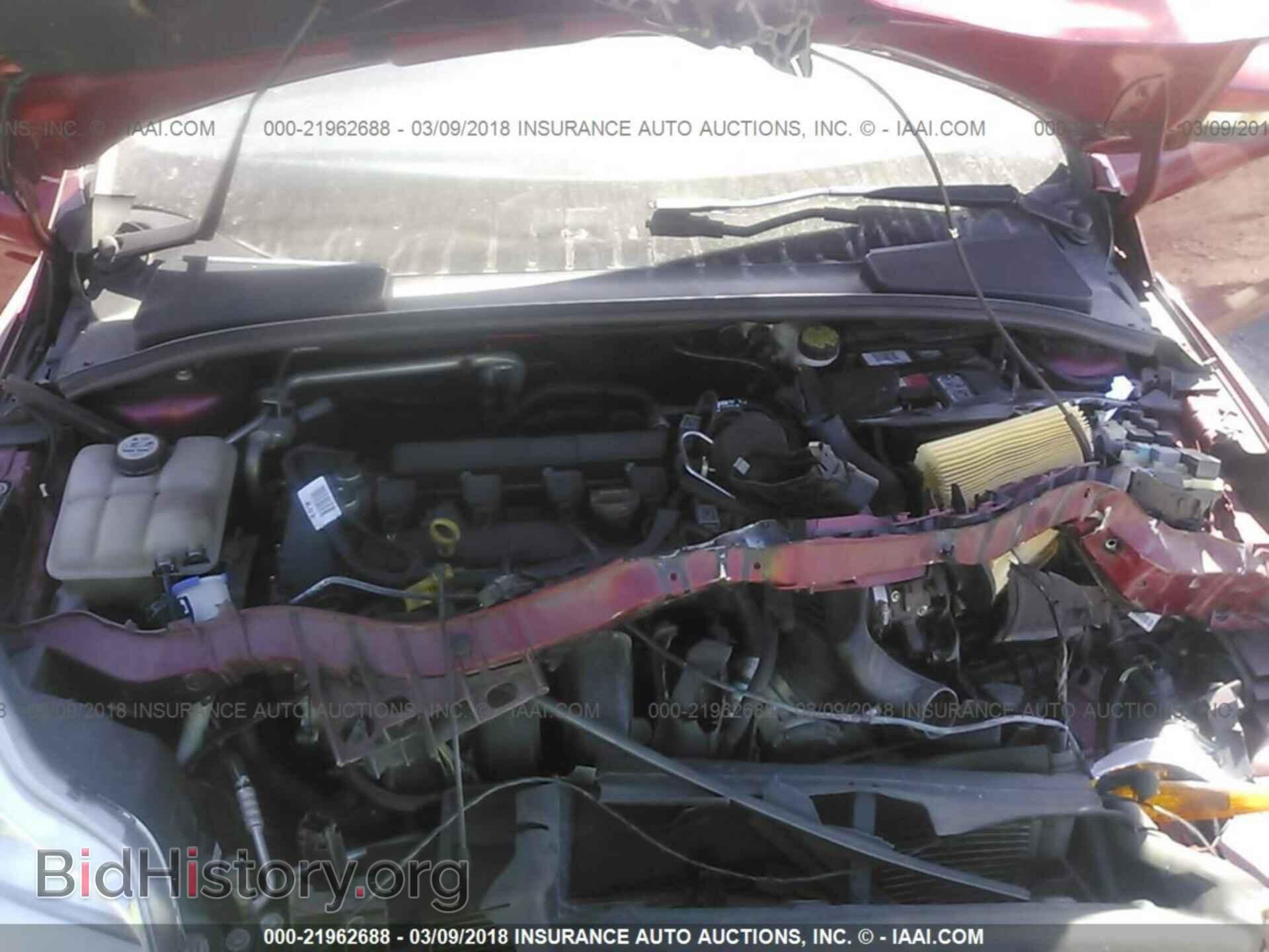 2012 Ford Focus - VIN: 1FAHP3H28CL407644 - Photo 10