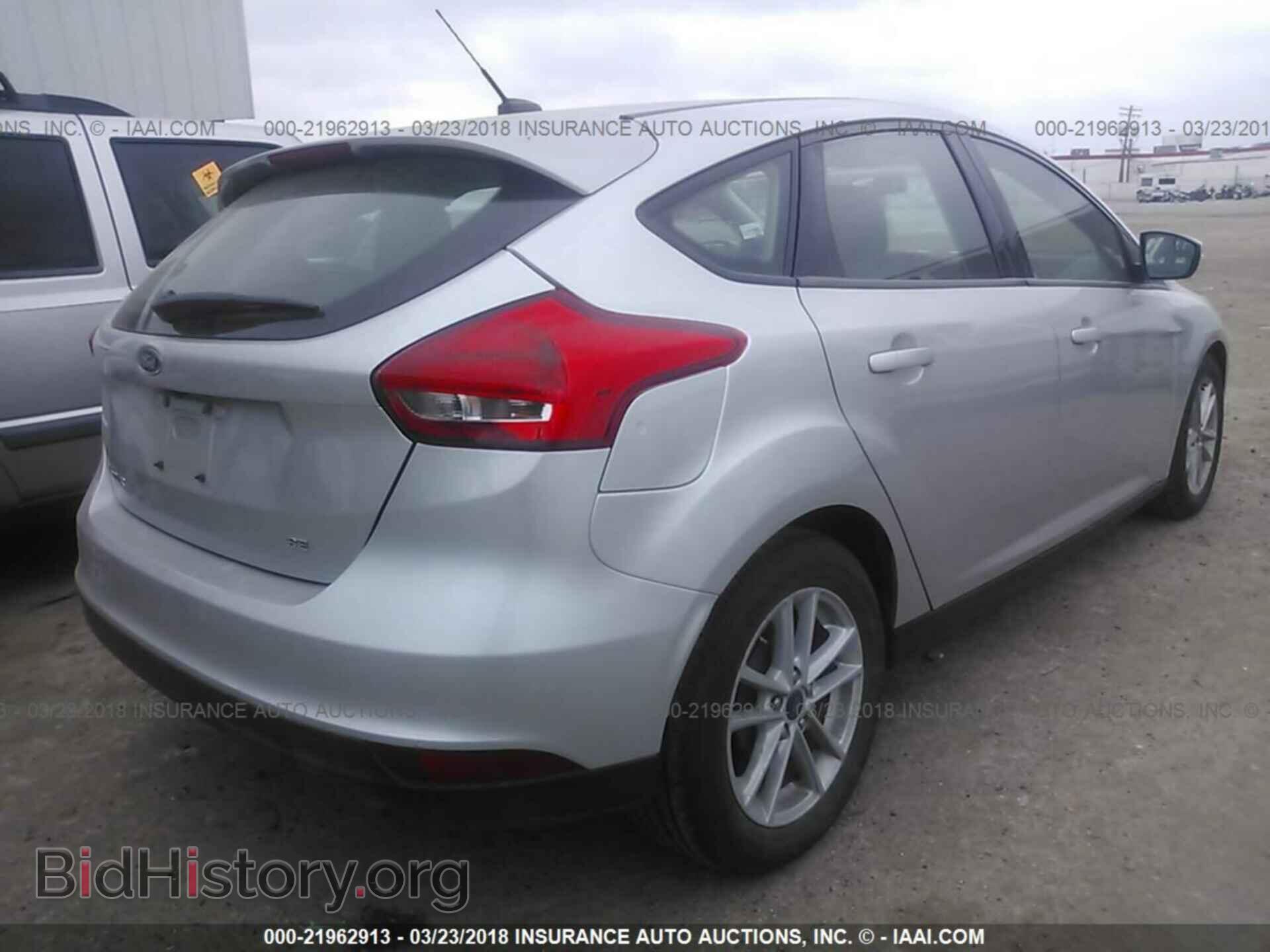 2017 Ford Focus - VIN: 1FADP3K25HL264005 - Фото 4
