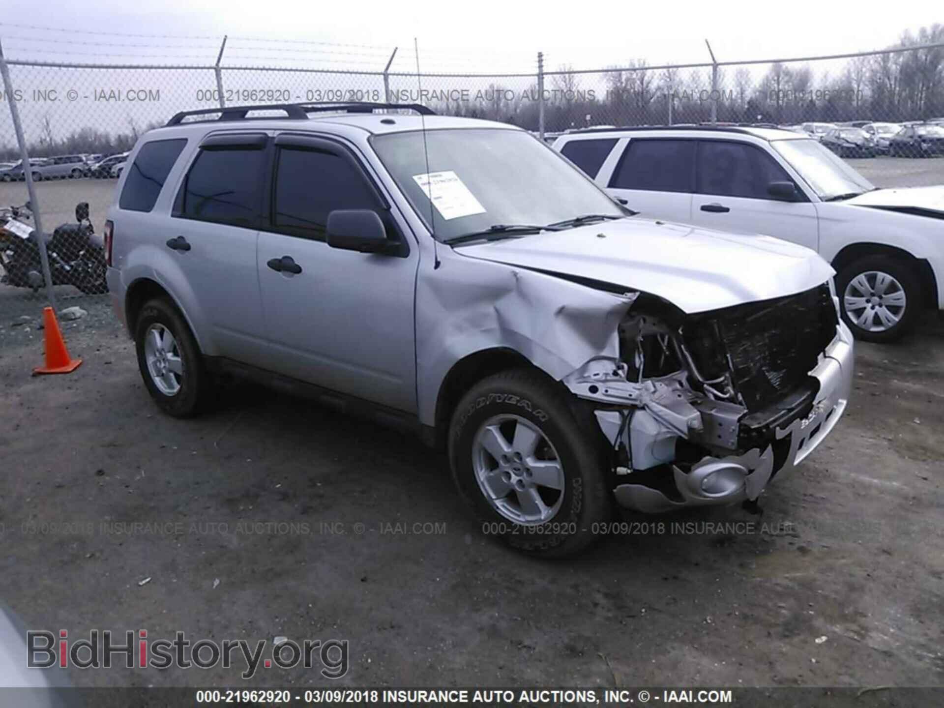 Фотография 1FMCU0DG6BKA92050 - Ford Escape 2011