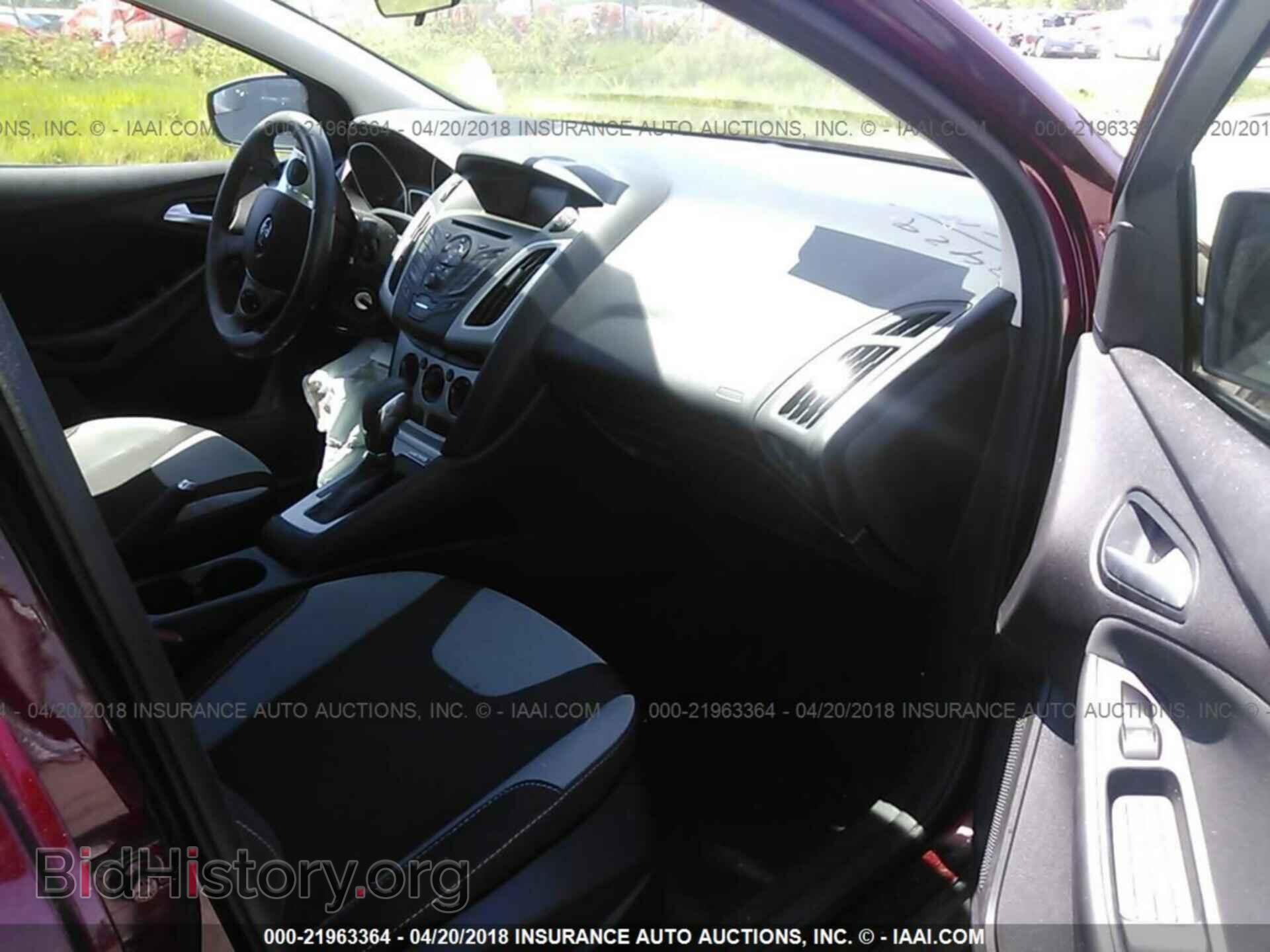 2014 Ford Focus - VIN: 1FADP3F21EL227619 - Фото 5