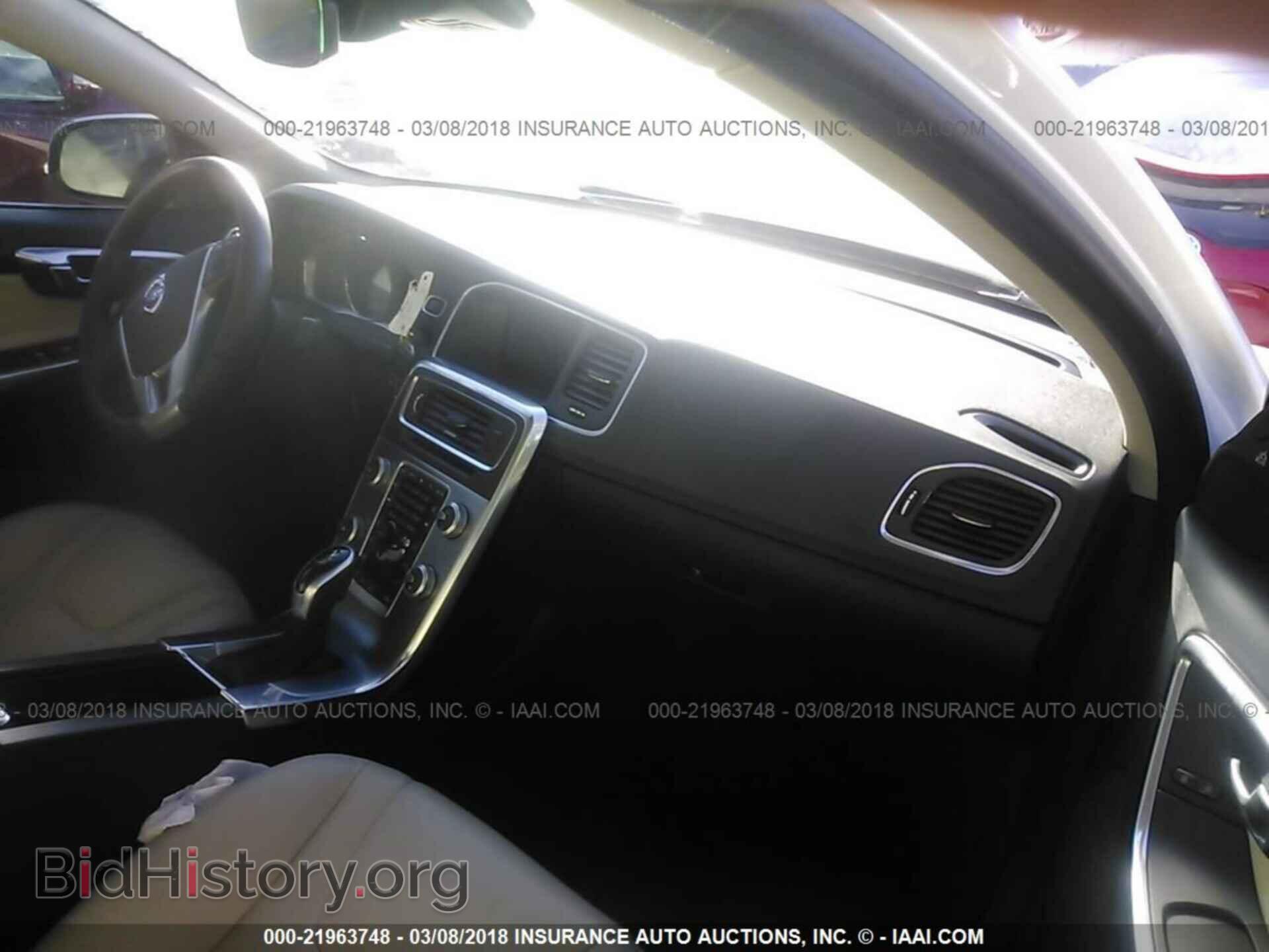 2017 Volvo S60 - VIN: LYV402TK1HB128577 - Фото 5
