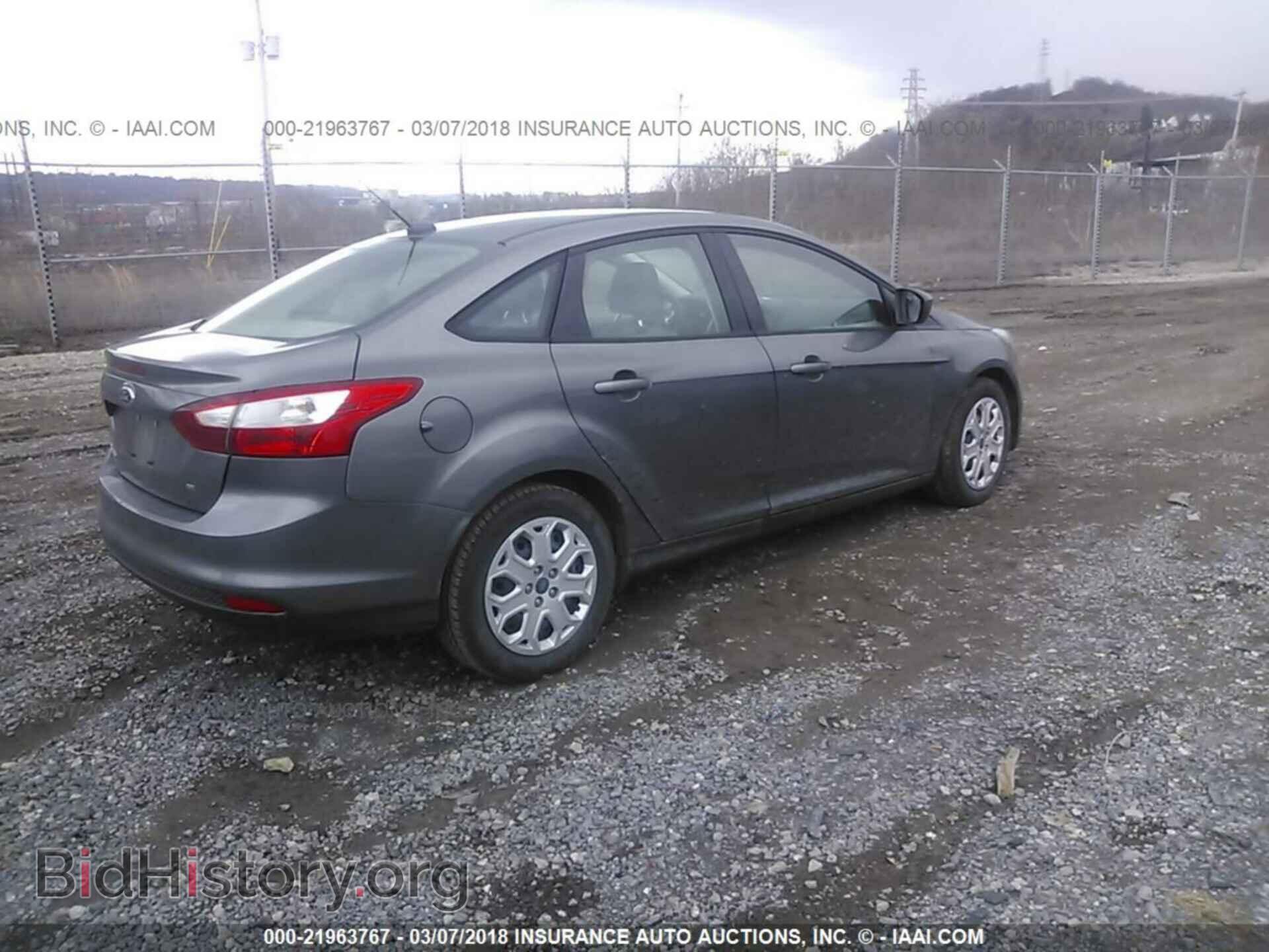 2012 Ford Focus - VIN: 1FAHP3F27CL354020 - Фото 4