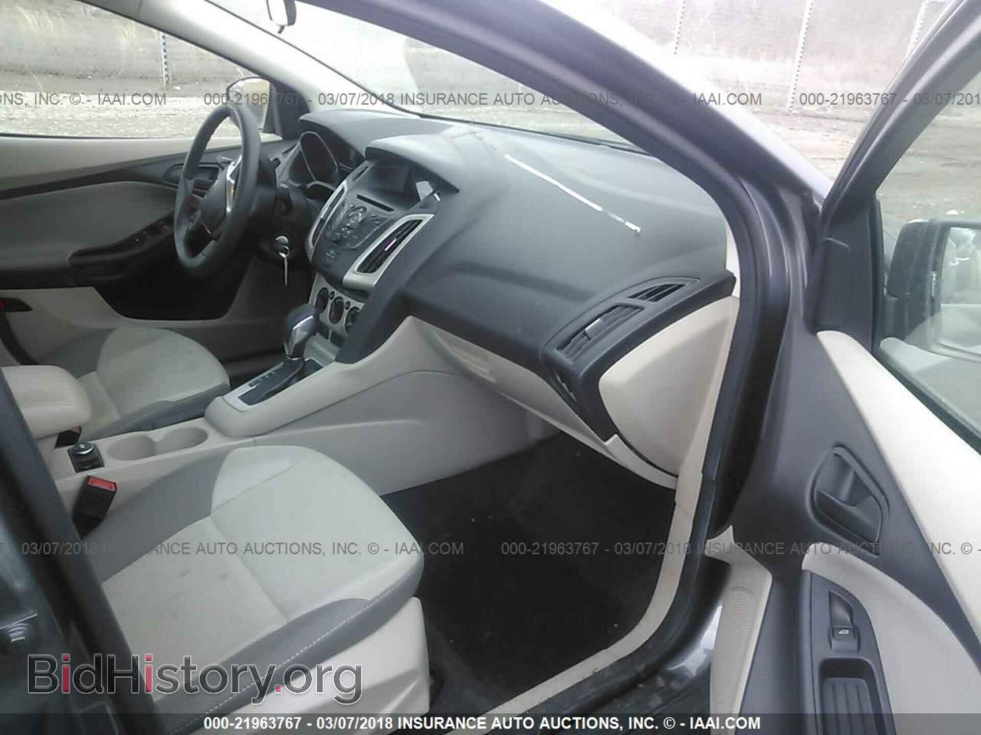 2012 Ford Focus - VIN: 1FAHP3F27CL354020 - Фото 5