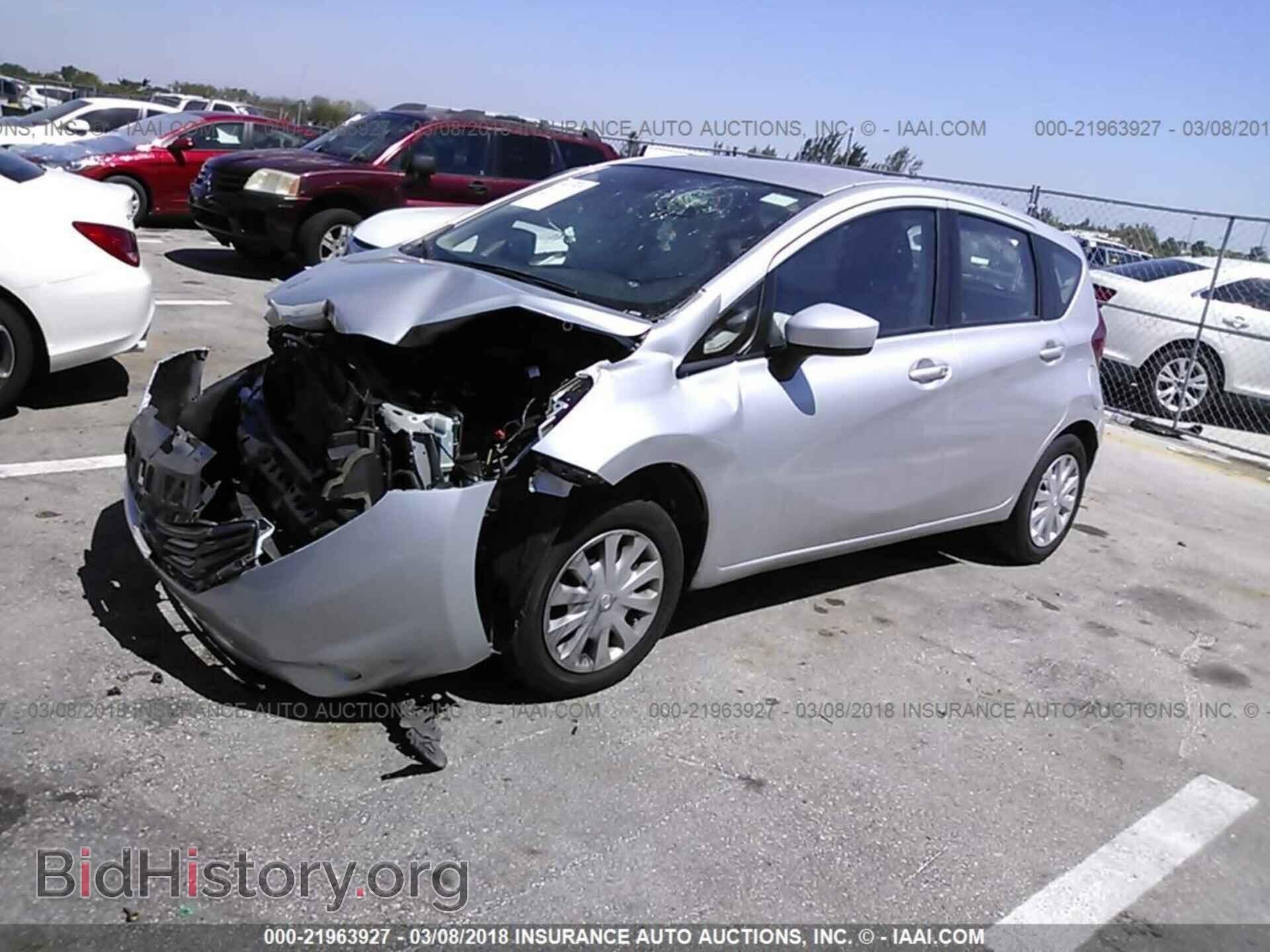 2016 Nissan Versa note - VIN: 3N1CE2CP3GL387601 - Фото 2