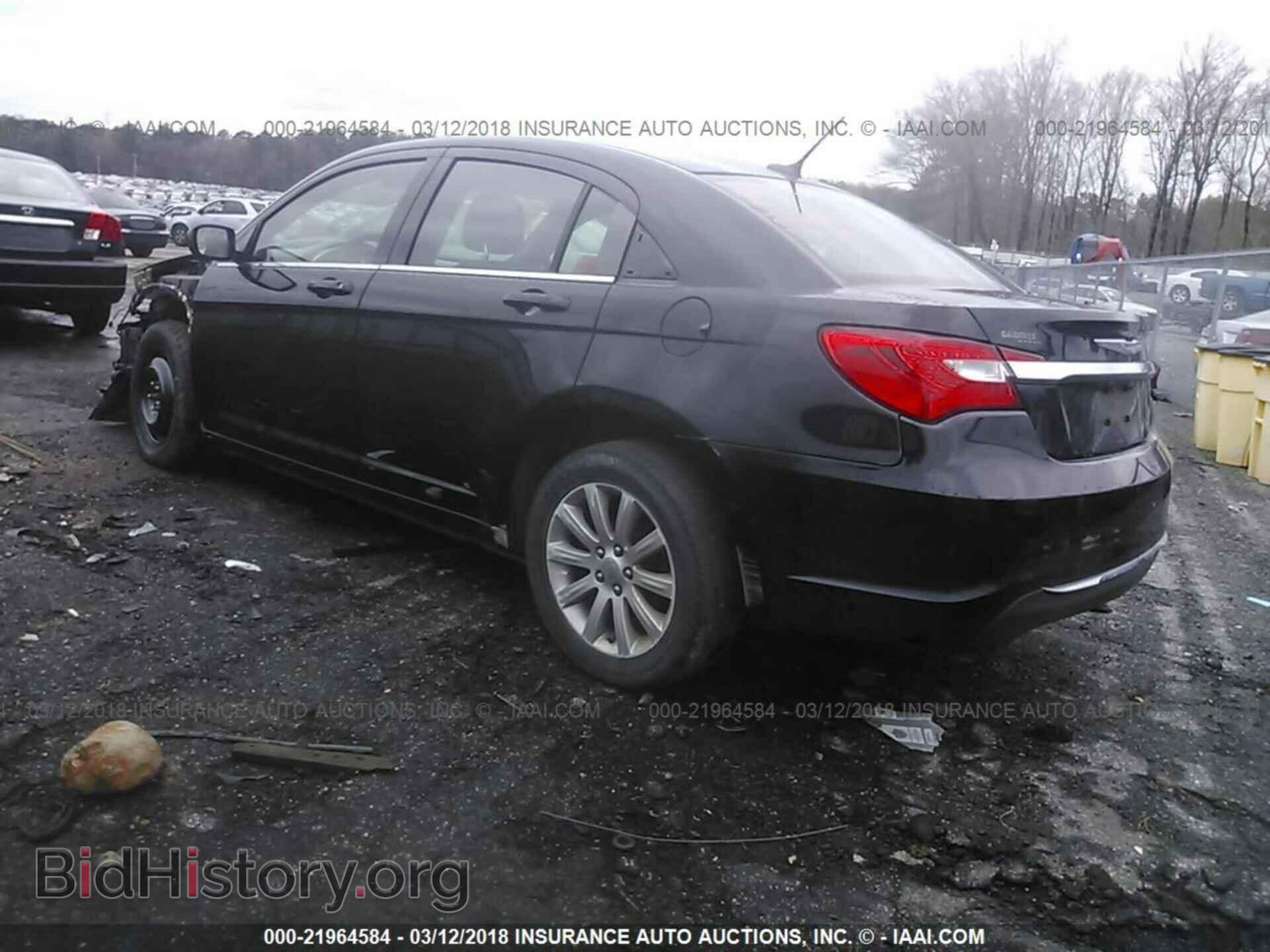 2012 Chrysler 200 - VIN: 1C3CCBBB1CN302858 - Фото 3