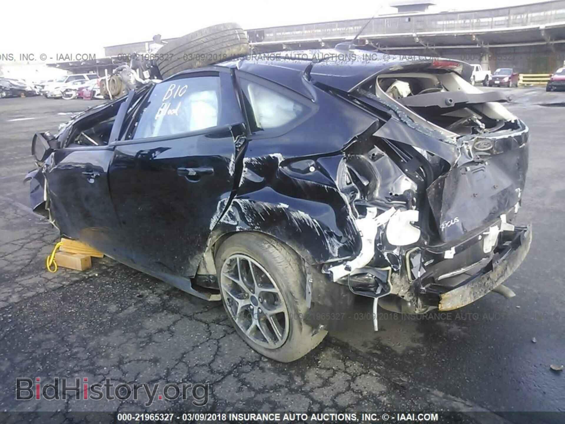 2017 Ford Focus - VIN: 1FADP3M26HL236209 - Photo 3