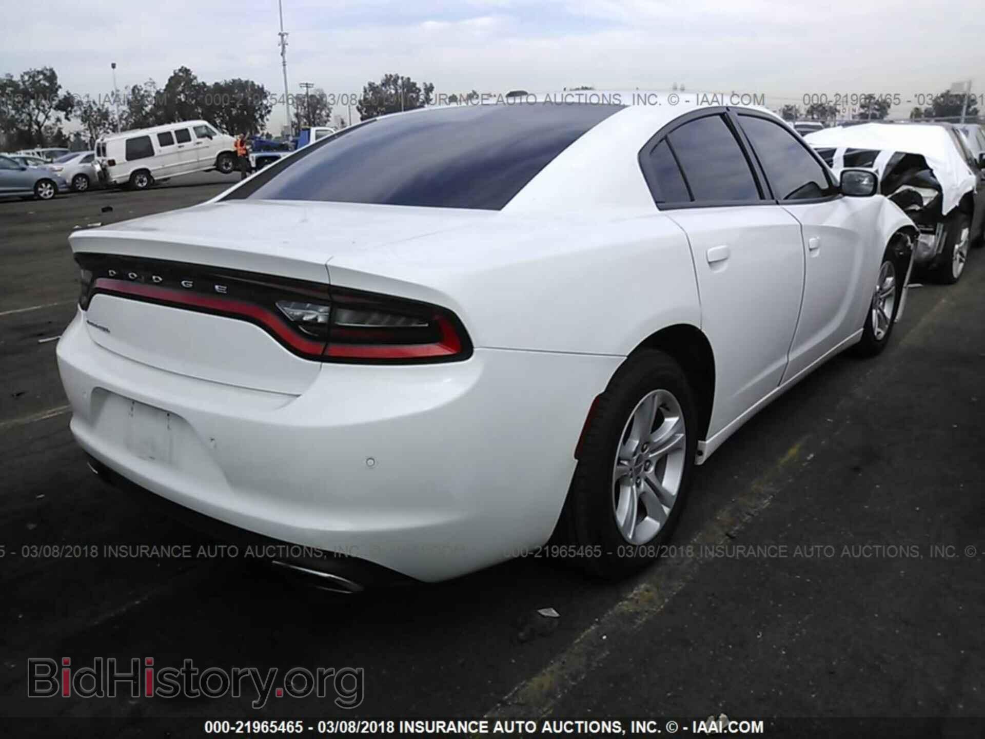 2015 Dodge Charger - VIN: 2C3CDXBG4FH795373 - Photo 4