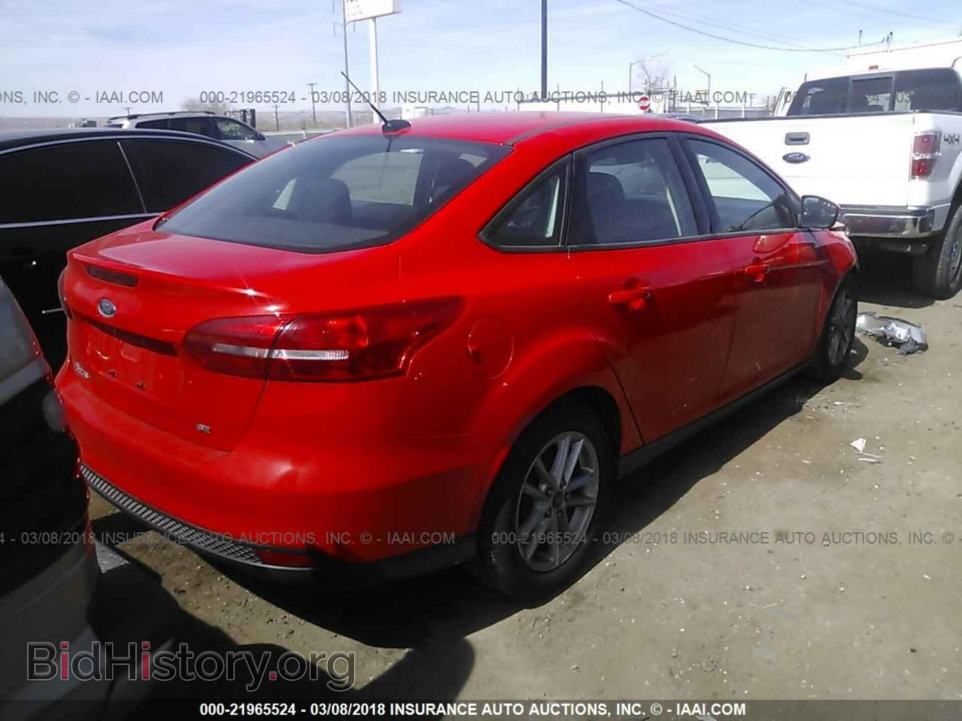 2016 Ford Focus - VIN: 1FADP3F25GL272680 - Фото 4