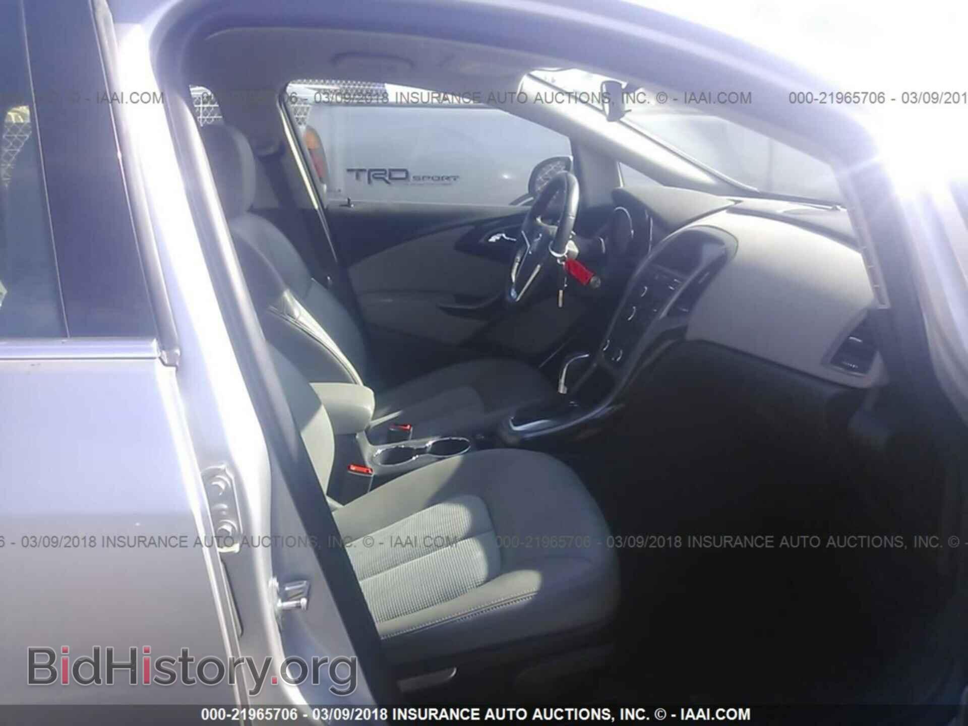 2014 Buick Verano - VIN: 1G4PP5SK4E4138514 - Photo 5