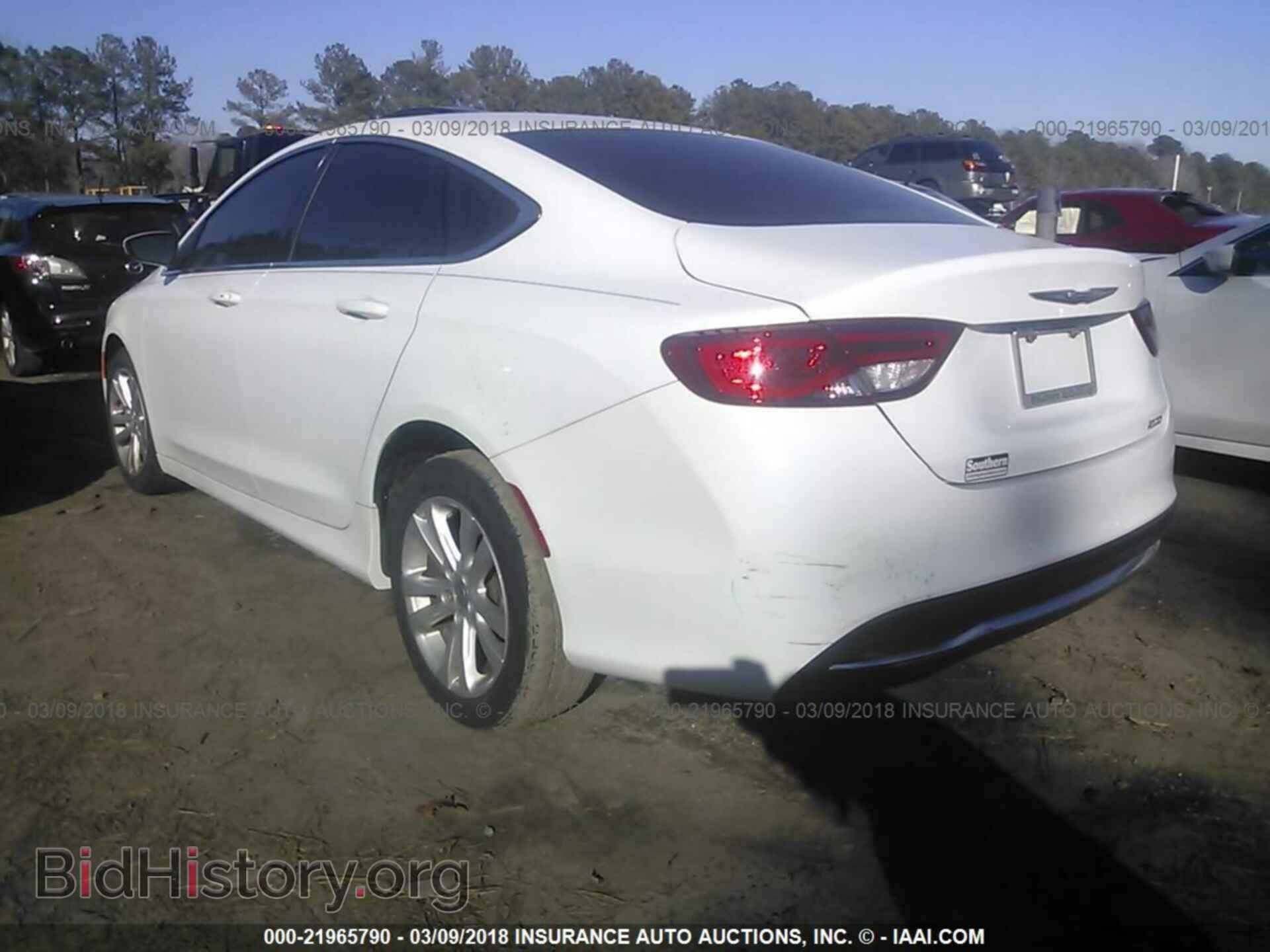 2015 Chrysler 200 - VIN: 1C3CCCAB6FN502050 - Photo 3