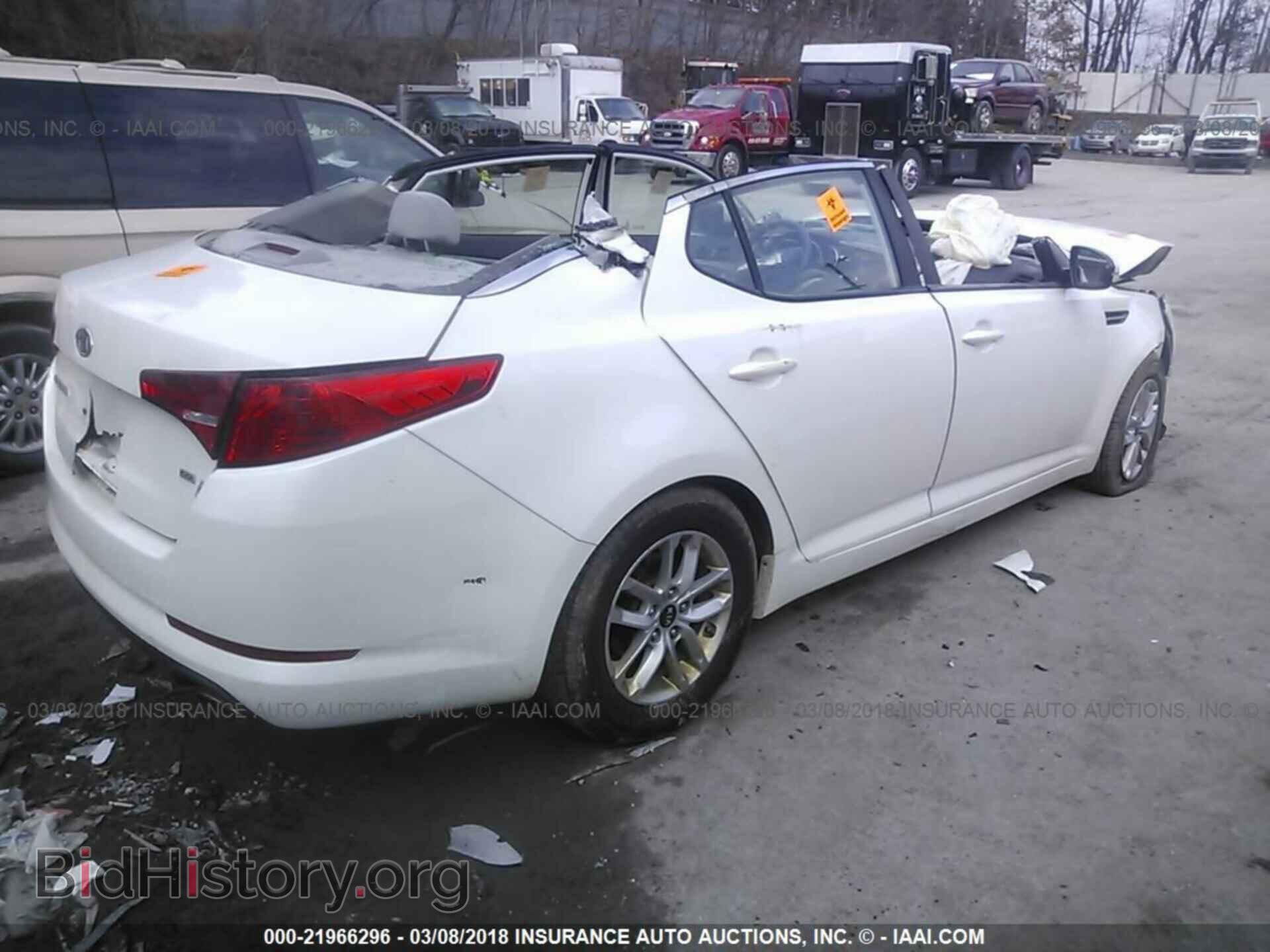 2011 Kia Optima - VIN: KNAGM4A73B5154940 - Фото 4