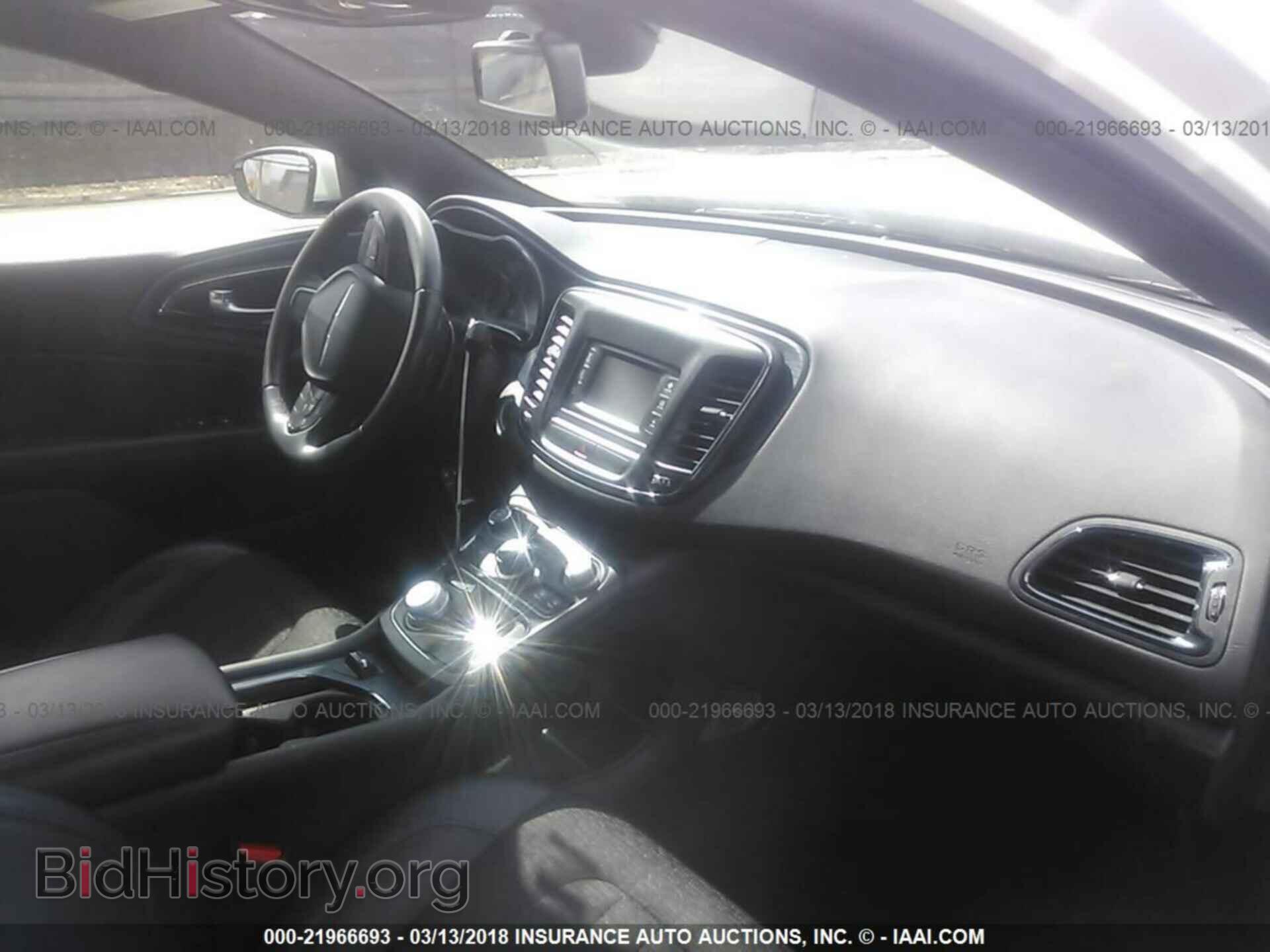 2015 Chrysler 200 - VIN: 1C3CCCBB2FN698860 - Photo 5