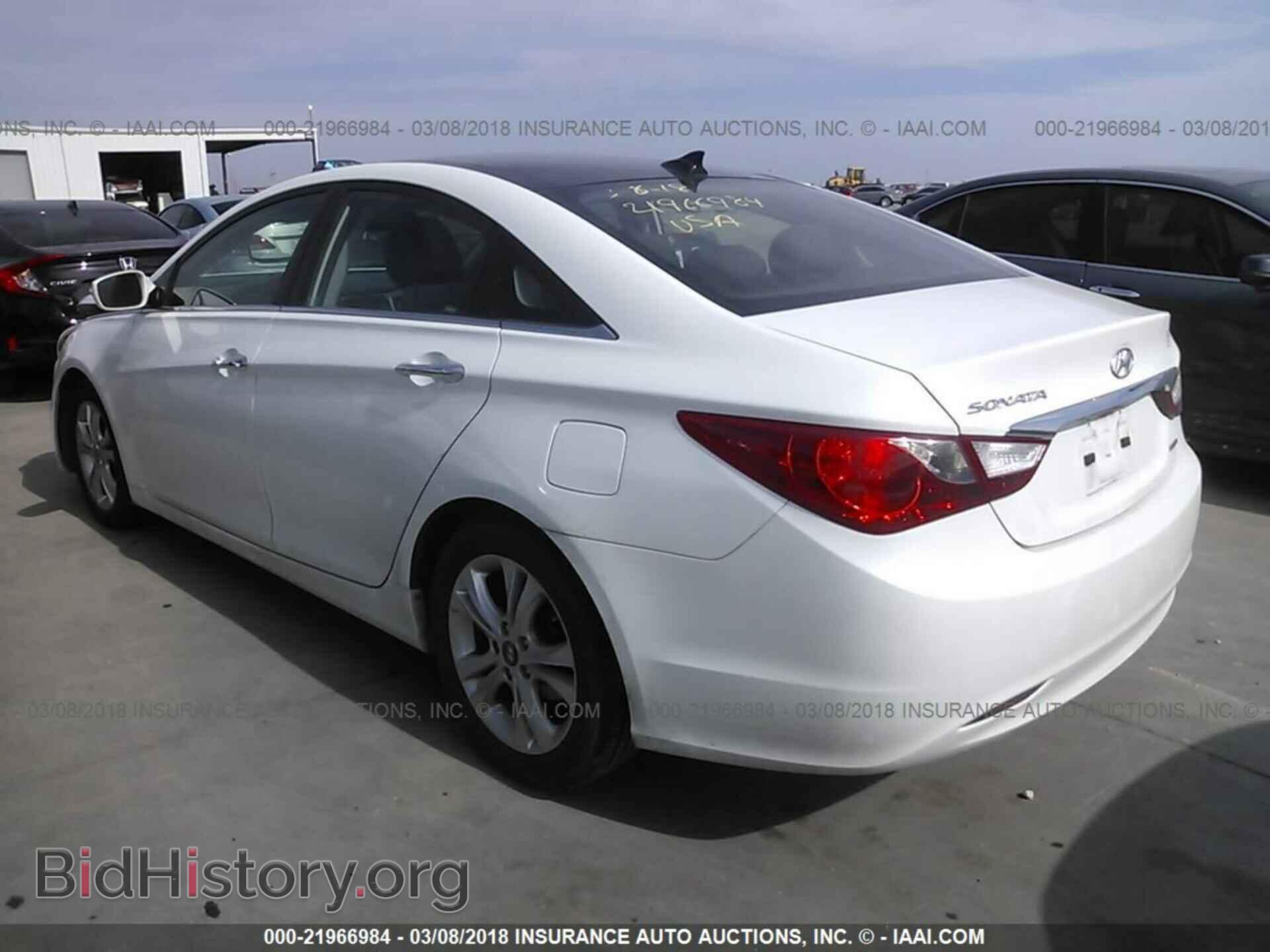 2012 Hyundai Sonata - VIN: 5NPEC4AC8CH312359 - Фото 3