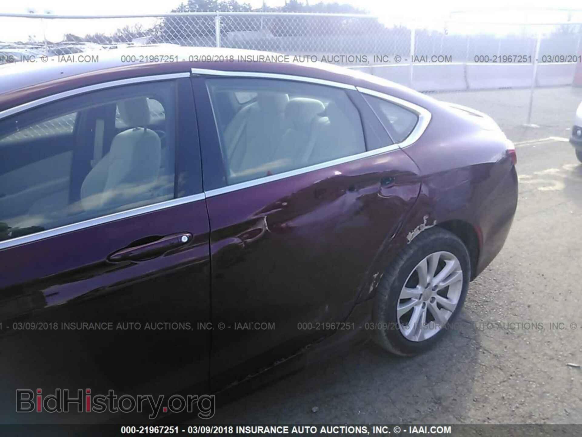 2016 Chrysler 200 - VIN: 1C3CCCAB3GN147811 - Photo 6