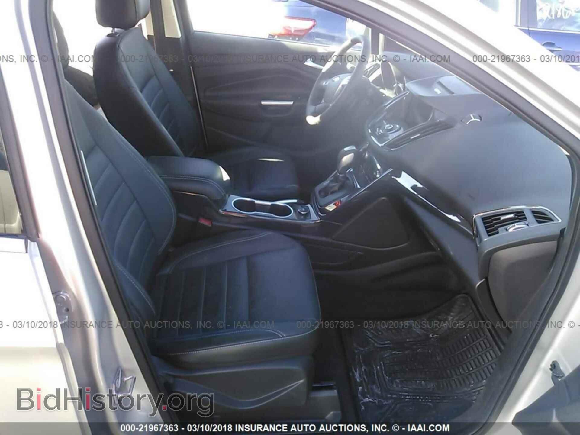 2014 Ford Escape - VIN: 1FMCU9J94EUD82015 - Photo 5
