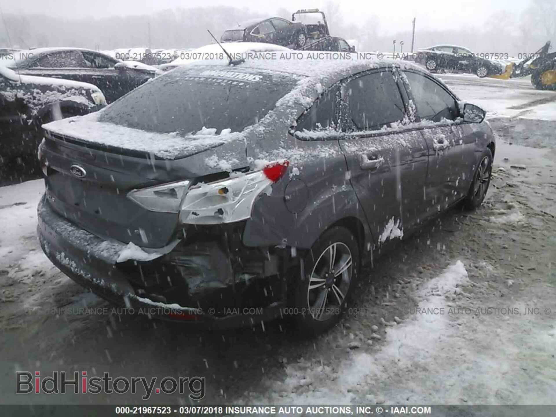 2012 Ford Focus - VIN: 1FAHP3F26CL260100 - Фото 4