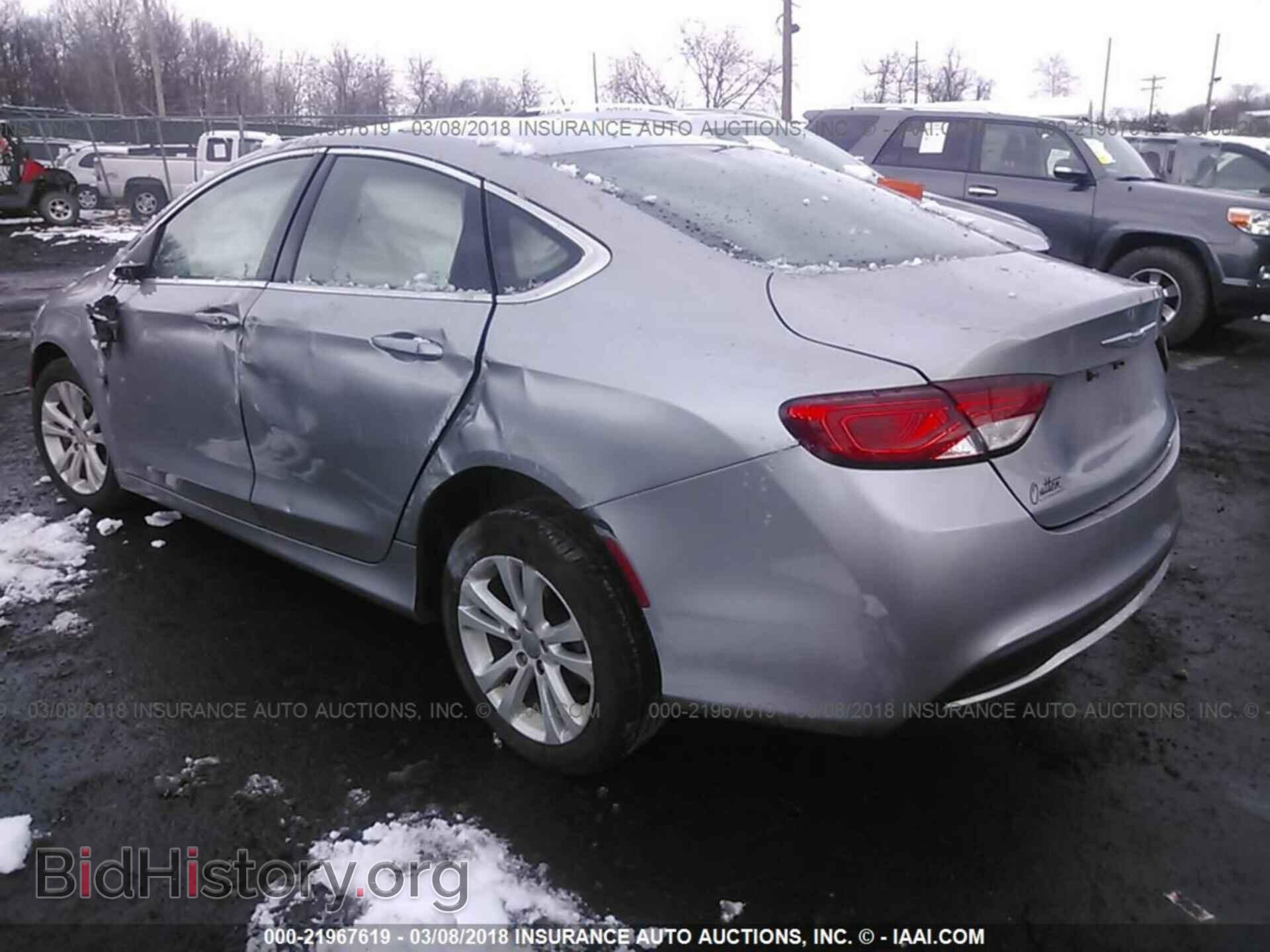 2015 Chrysler 200 - VIN: 1C3CCCAB5FN558951 - Photo 3