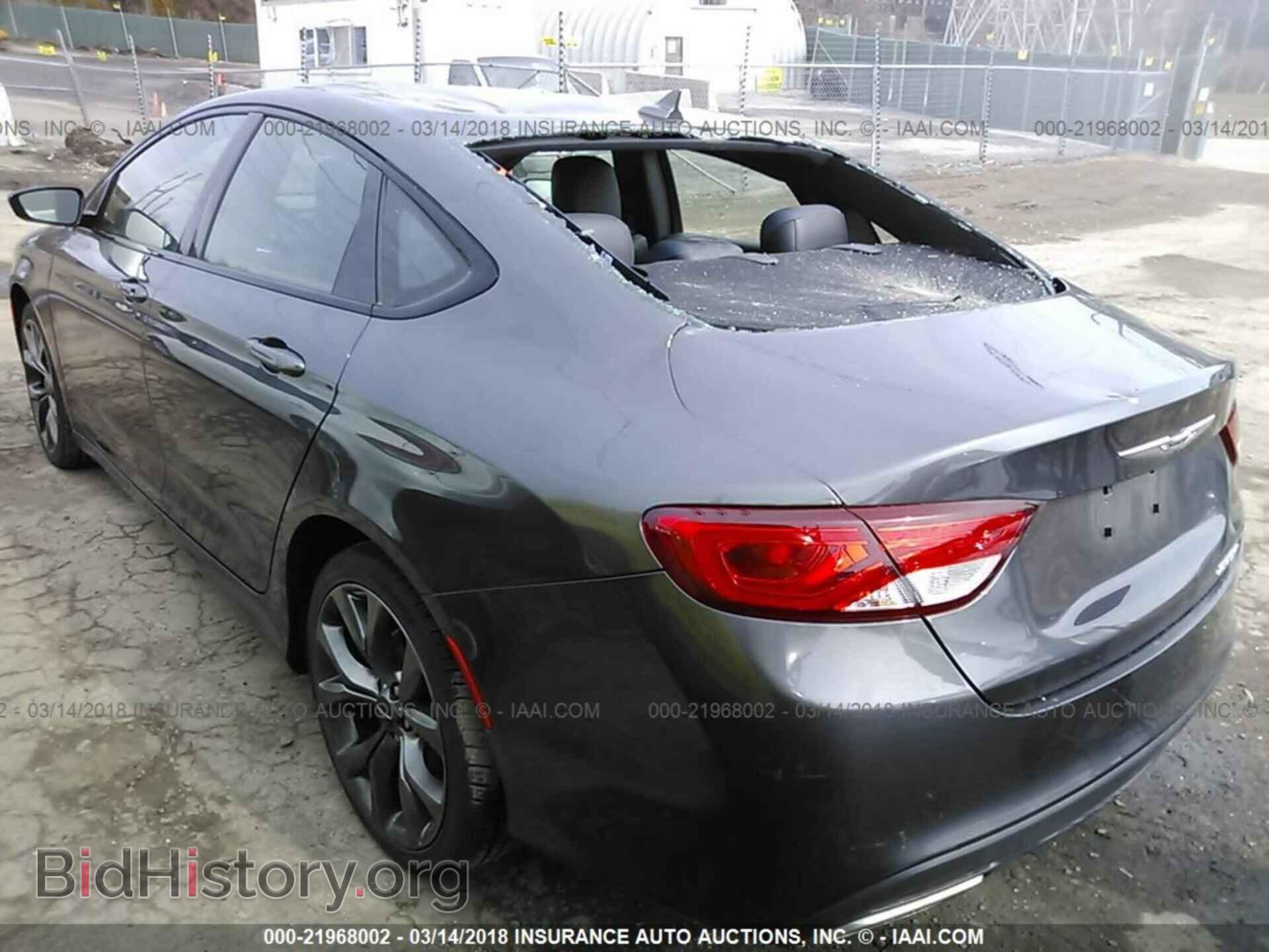 2015 Chrysler 200 - VIN: 1C3CCCBG3FN678337 - Photo 3