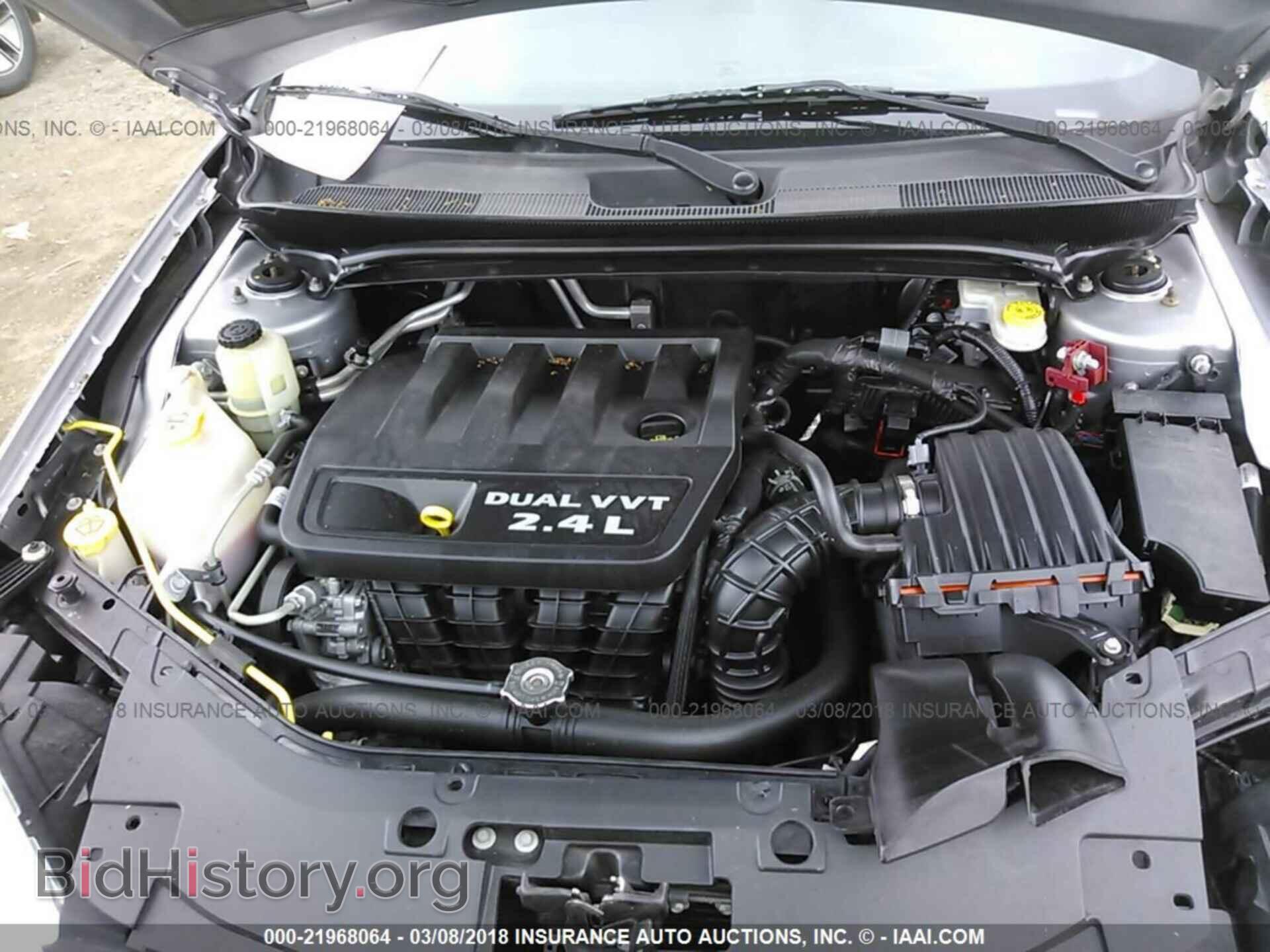 2013 Chrysler 200 - VIN: 1C3CCBBB3DN584437 - Photo 10