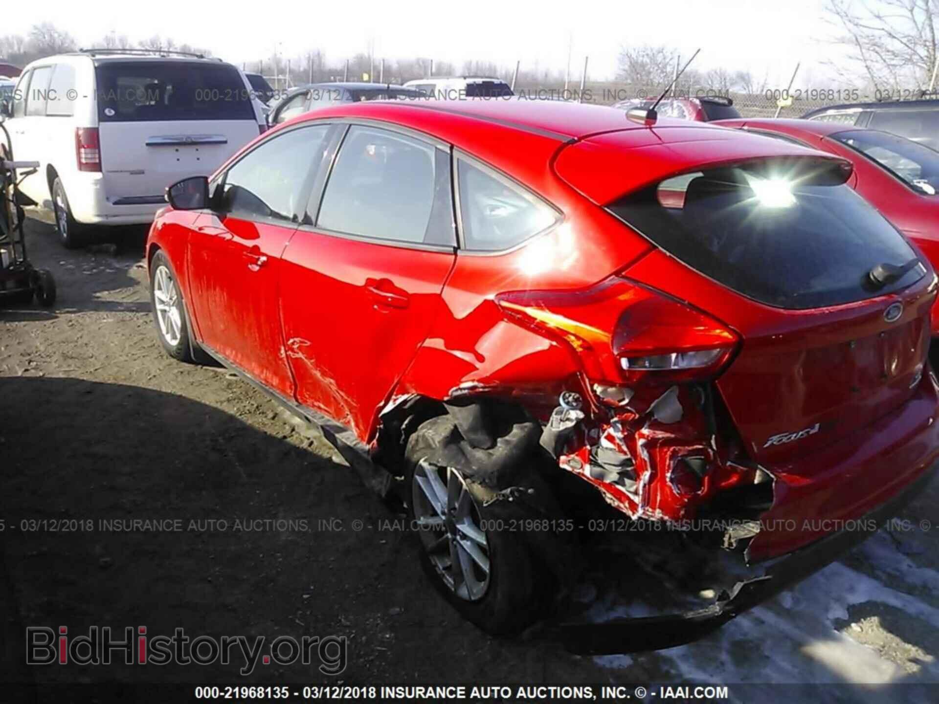 2015 Ford Focus - VIN: 1FADP3K20FL228820 - Photo 3